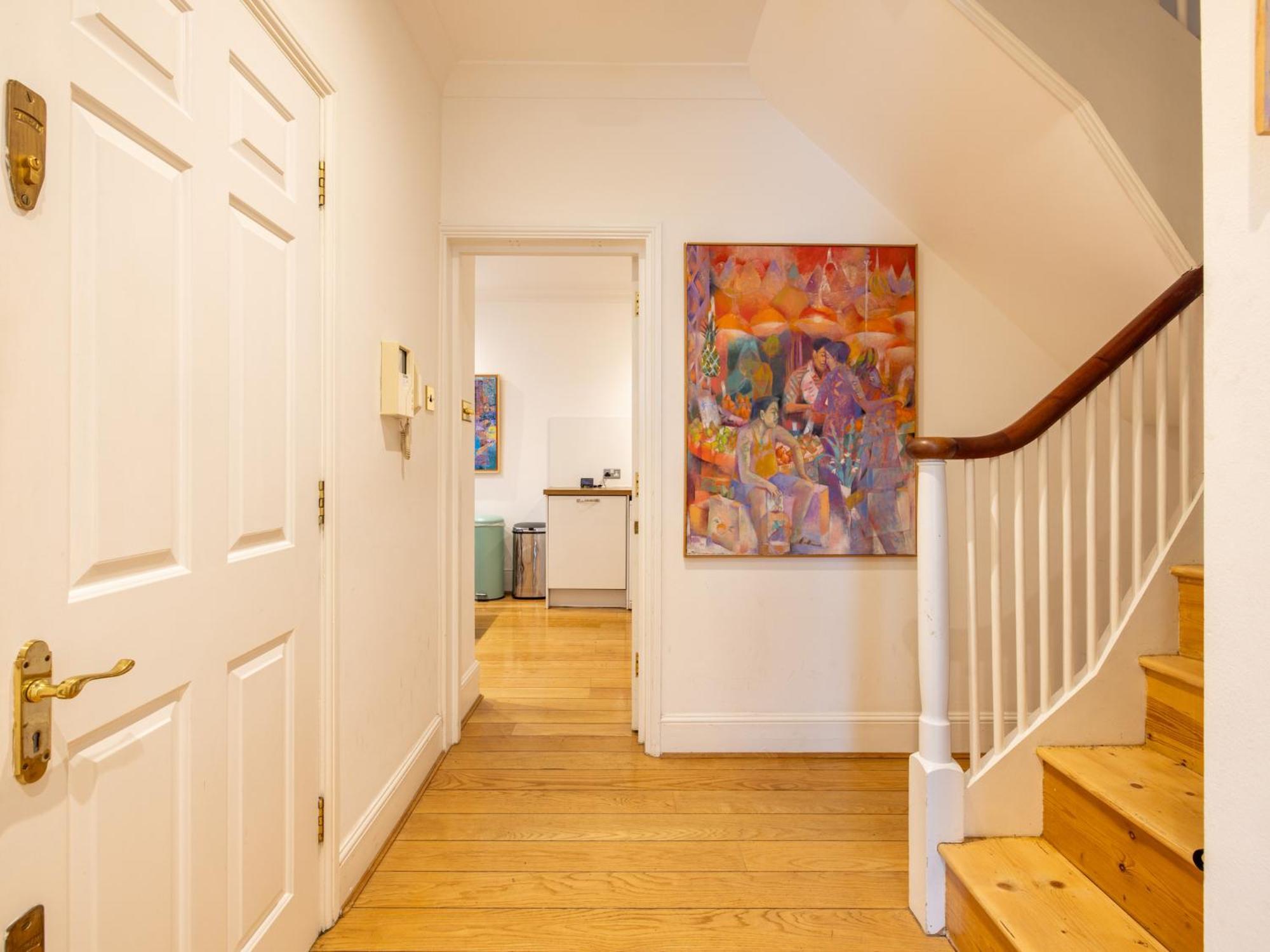 Pass The Keys Stylish 3 Bedroom House In A Quiet Mews By Tube * London