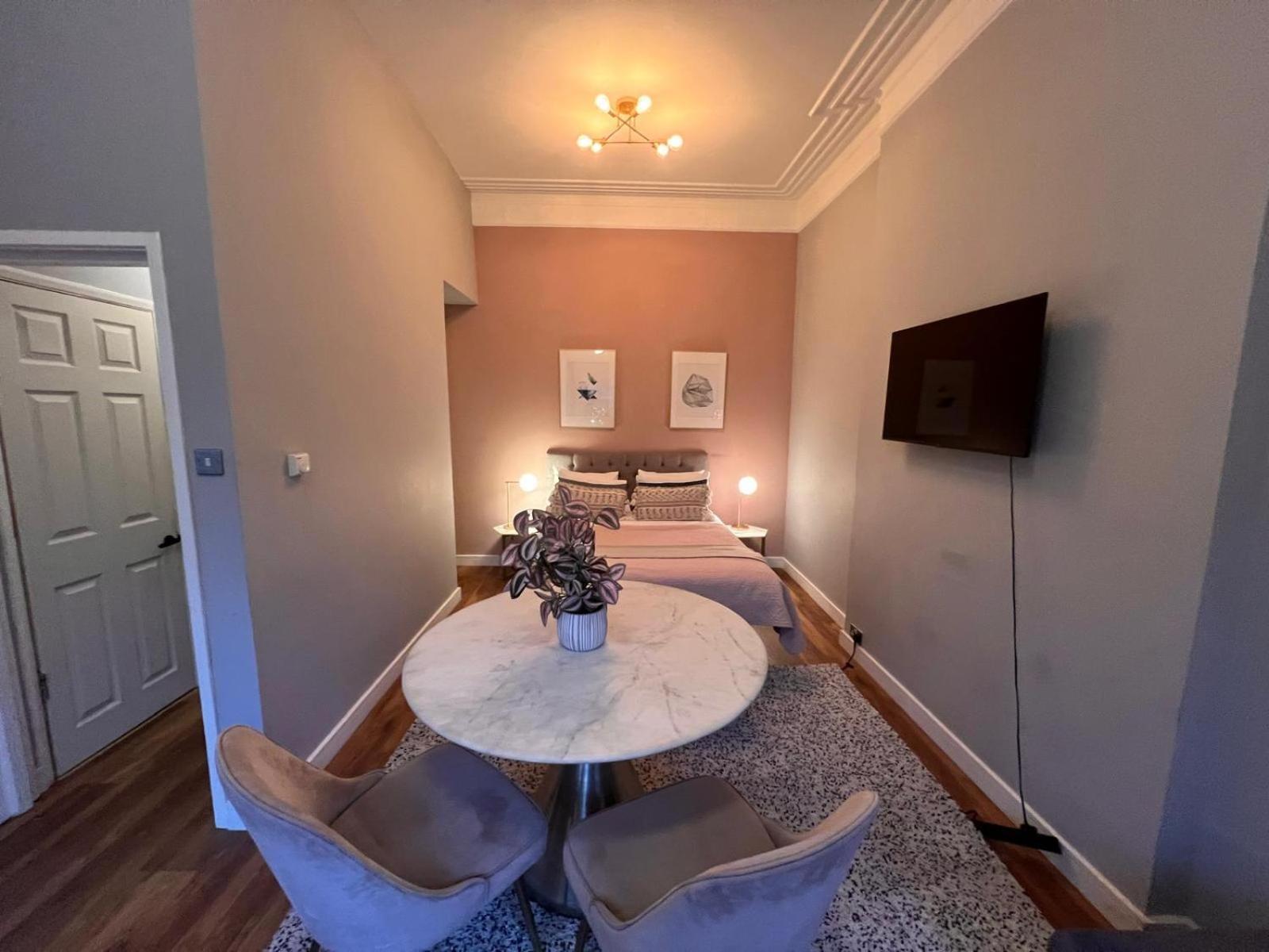 Appartement Stylish For 3 Near Regents Park N4 *
