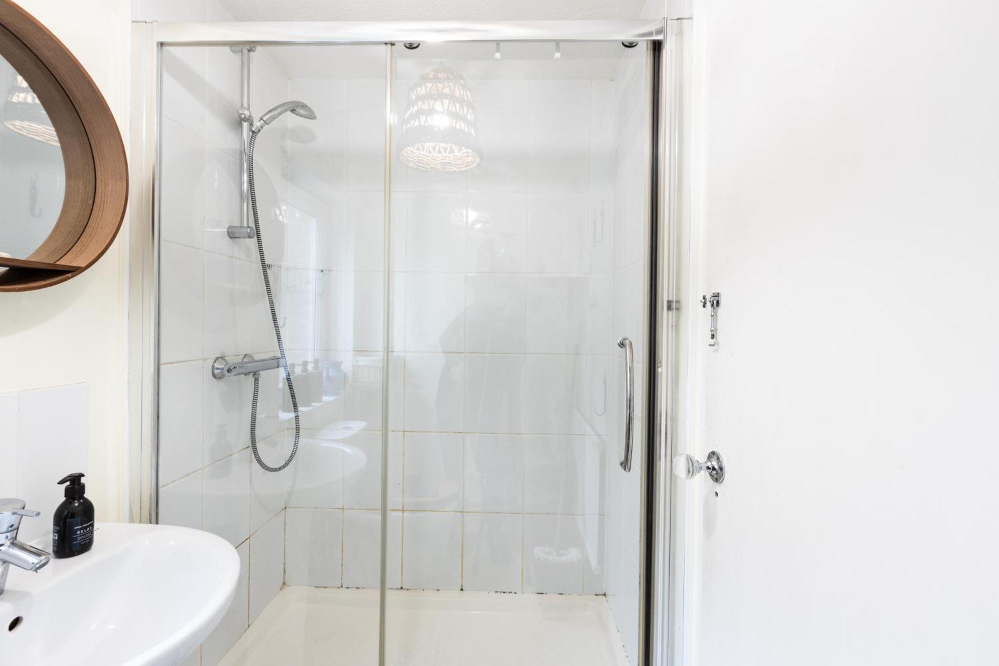 20 Percent Off -todayonly-mobilerate Offers-genius Offers-londonbridge W Free Parking-wifi-sleeps7-4beds-netflix-family! *
