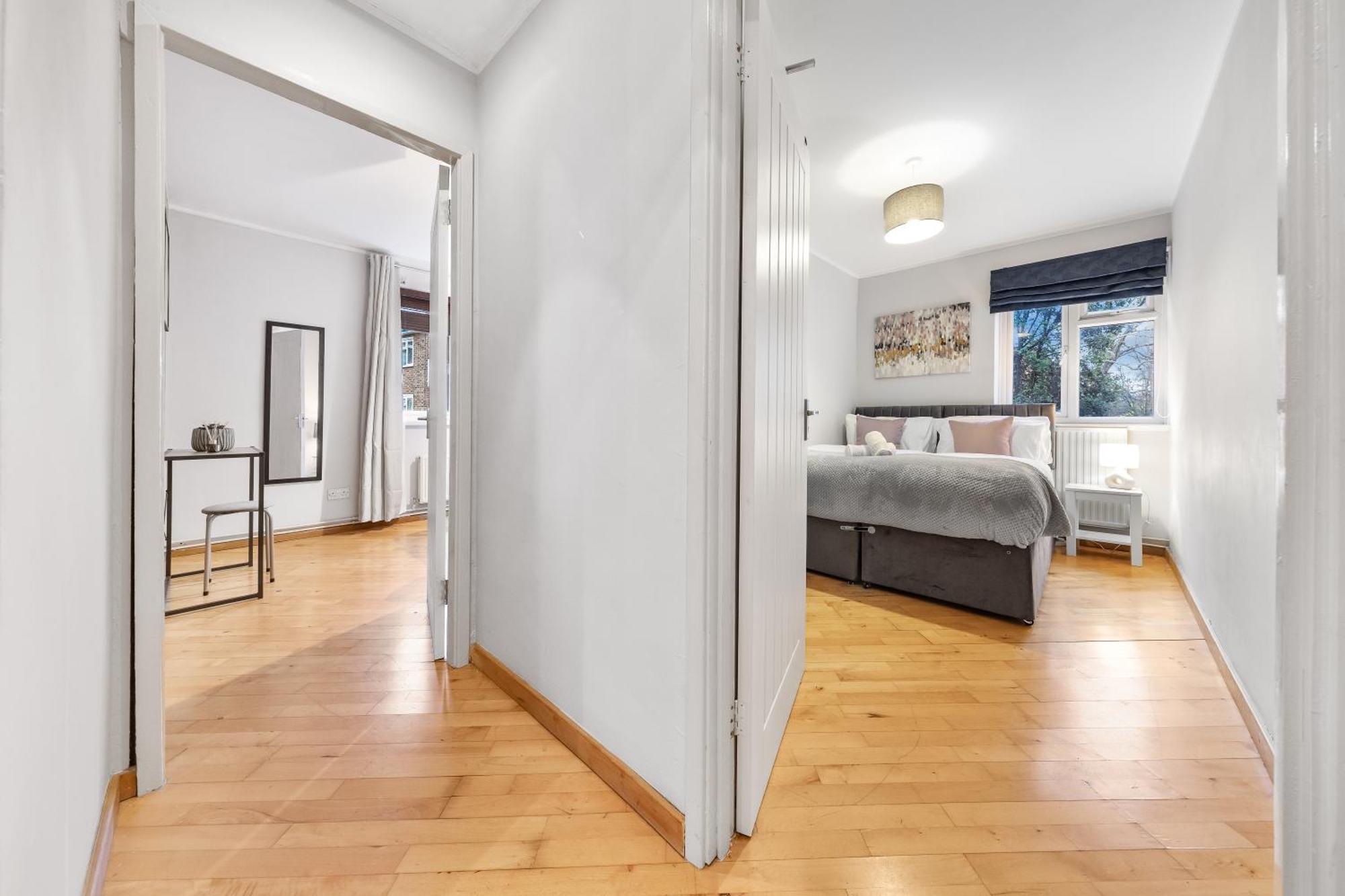 Elegant Retreat - Sleeps 6 - Close To Putney & Stamford Bridge Apartment London