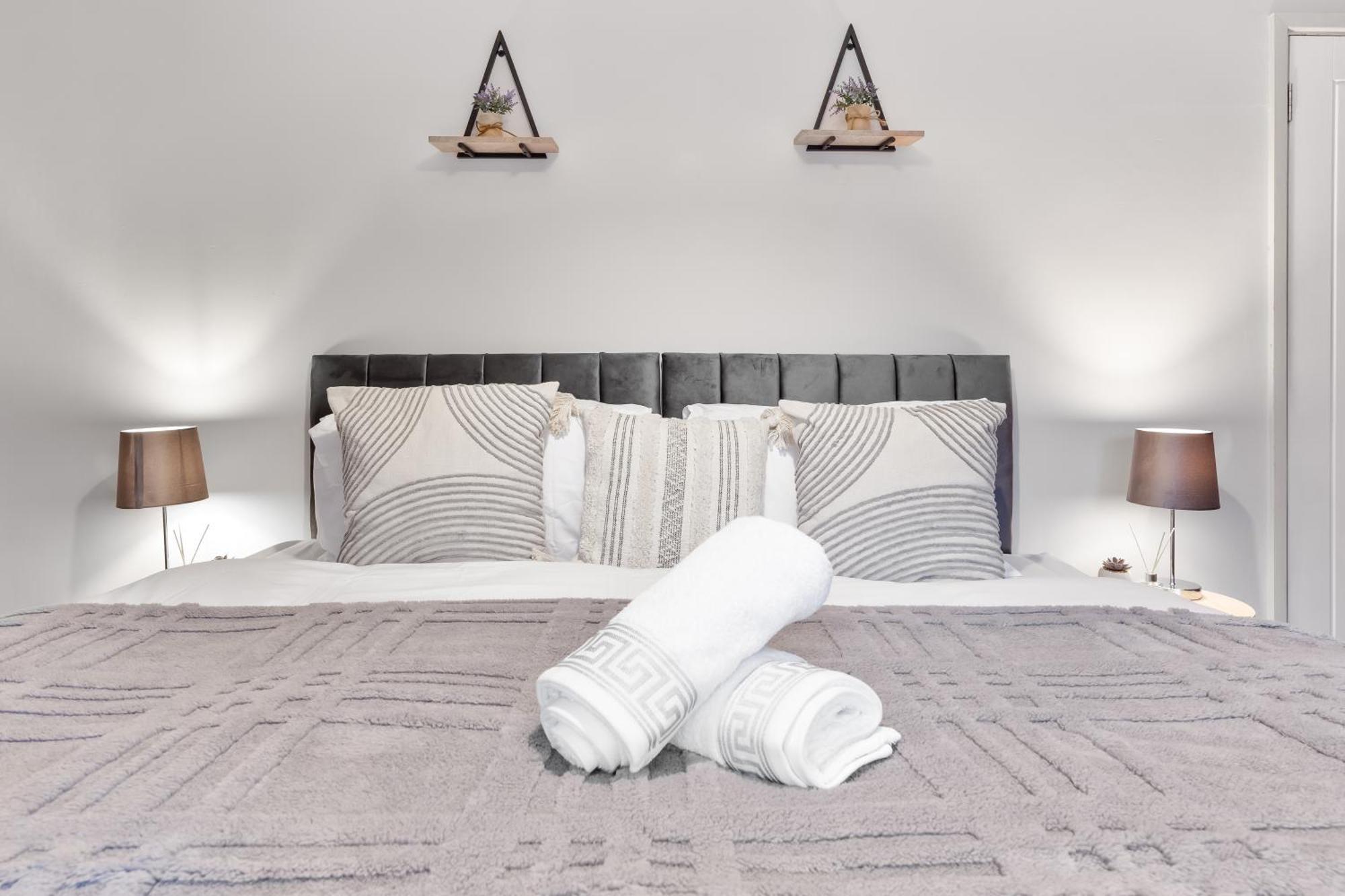 Apartment Elegant Retreat - Sleeps 6 - Close To Putney & Stamford Bridge London
