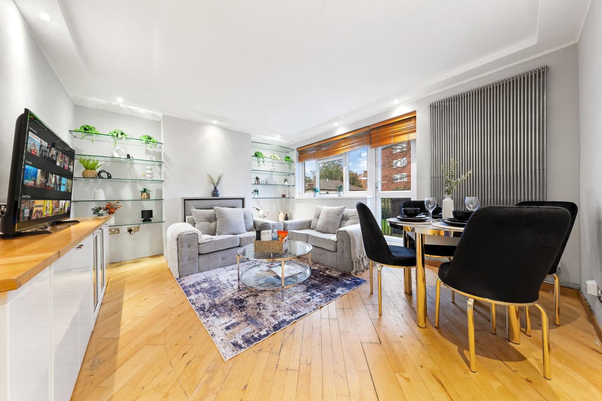 Elegant Retreat - Sleeps 6 - Close To Putney & Stamford Bridge London