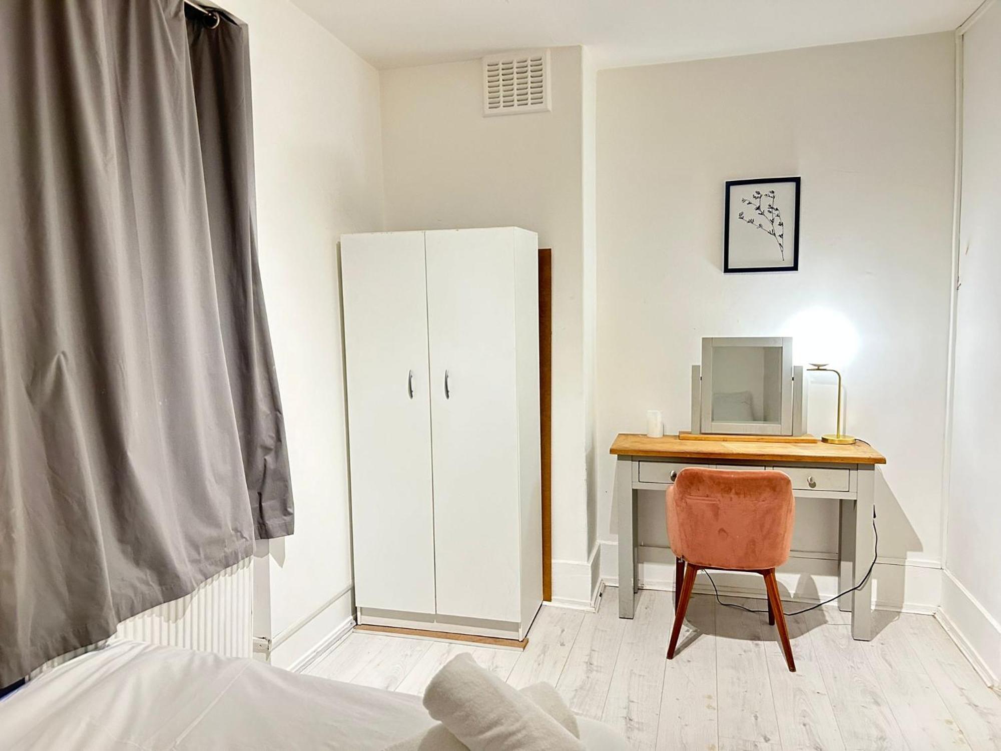 Apartment Ground Floor One Bedroom Flat London