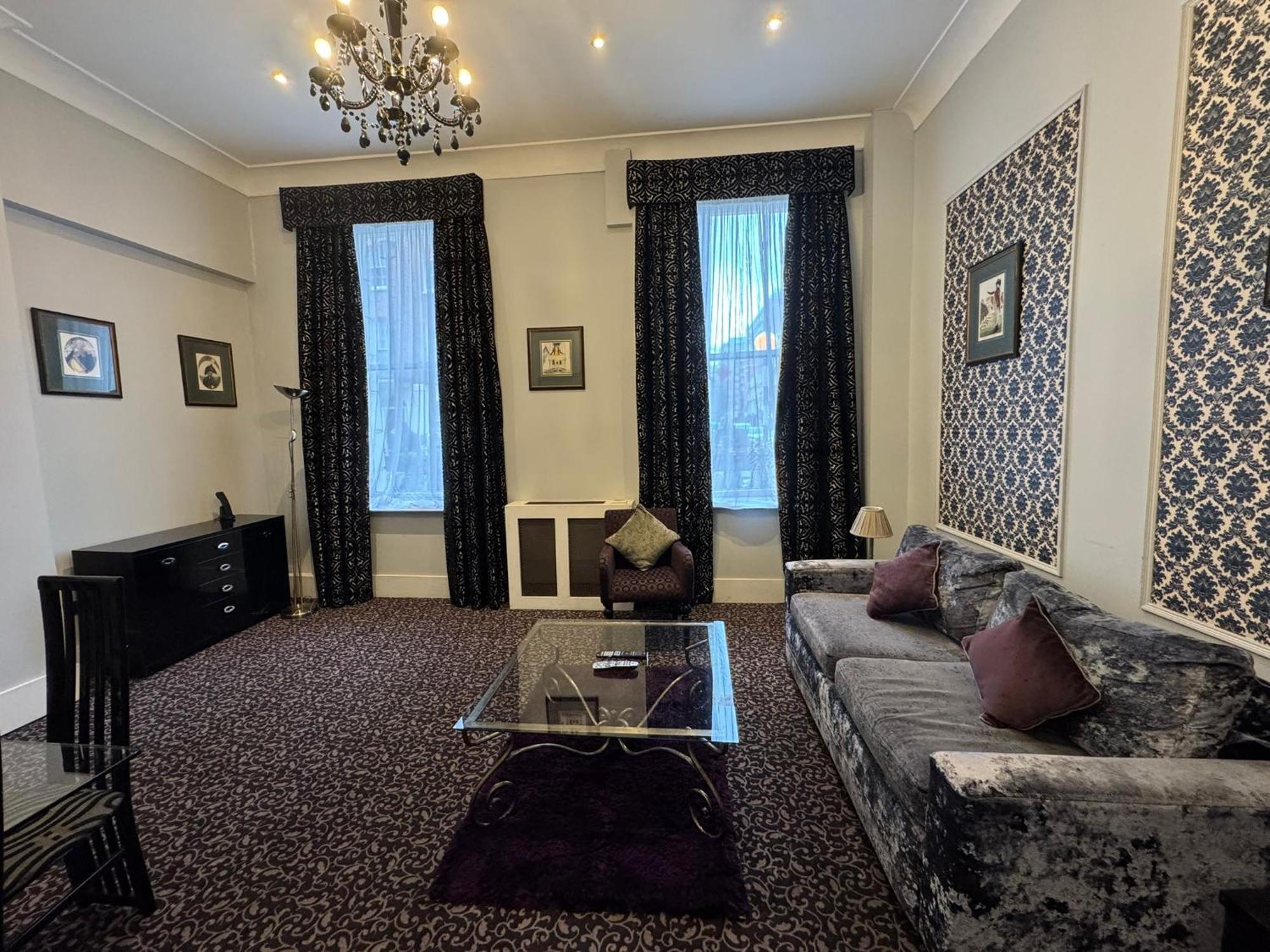 The Leonard Apartment *