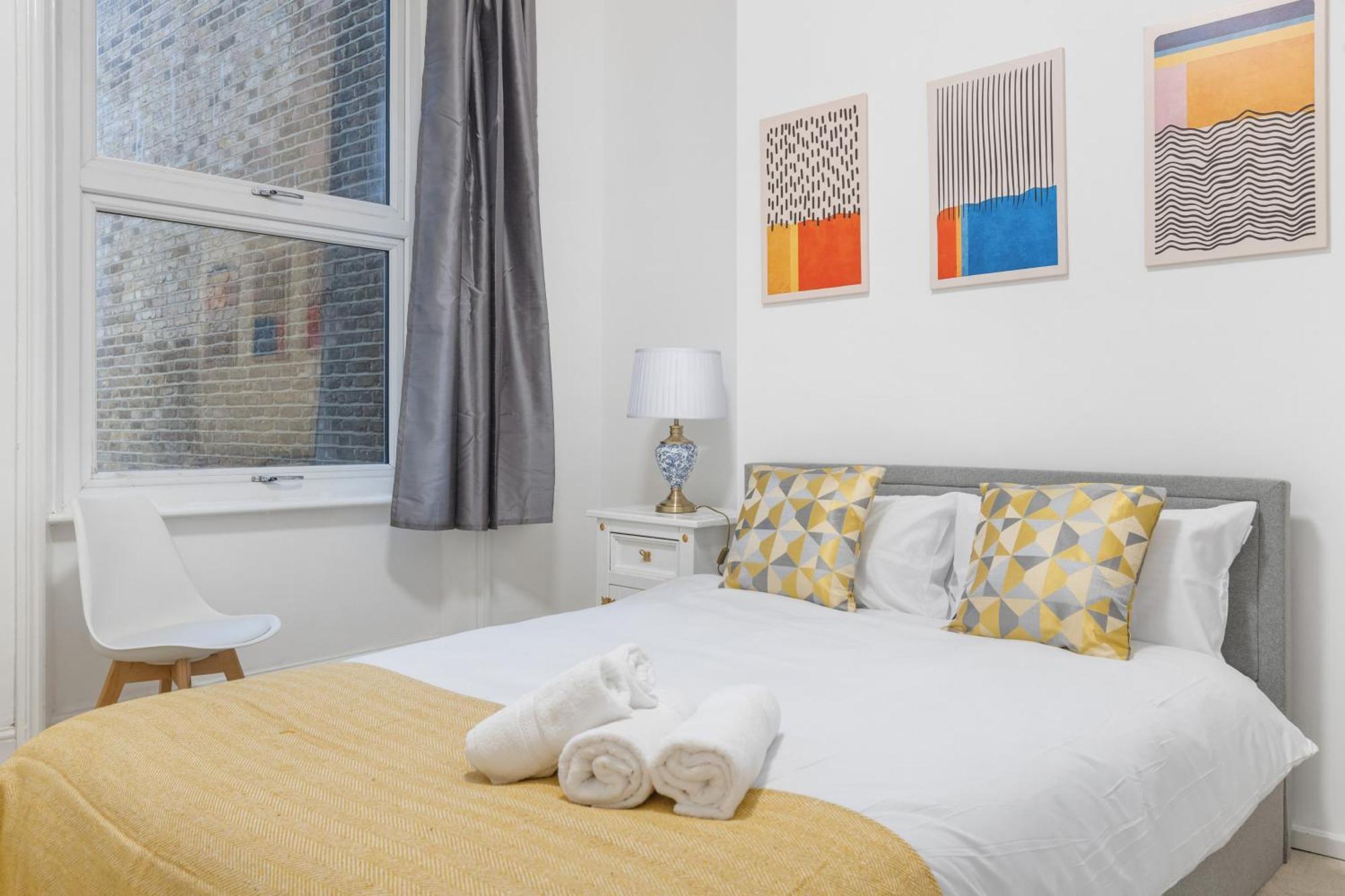 Modern 5-bedroom Fulham Flat - Sleeps 12 Apartamento Londres