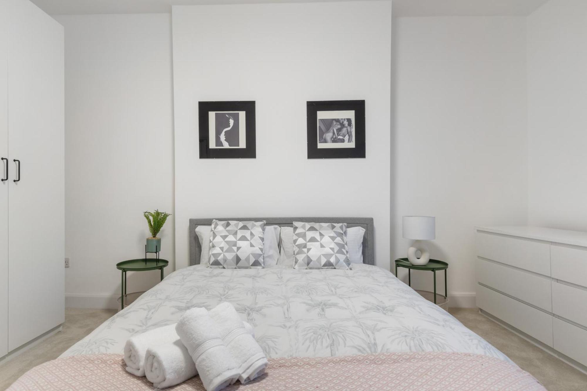 Modern 5-bedroom Fulham Flat - Sleeps 12 Apartamento