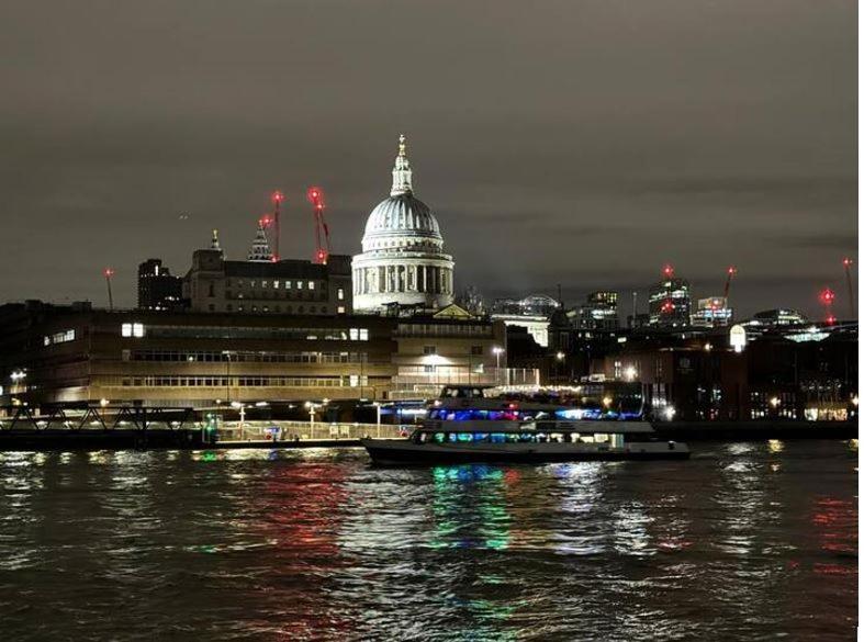 Stylish Flat, Bridge, Free Weekend Parking Apartment *