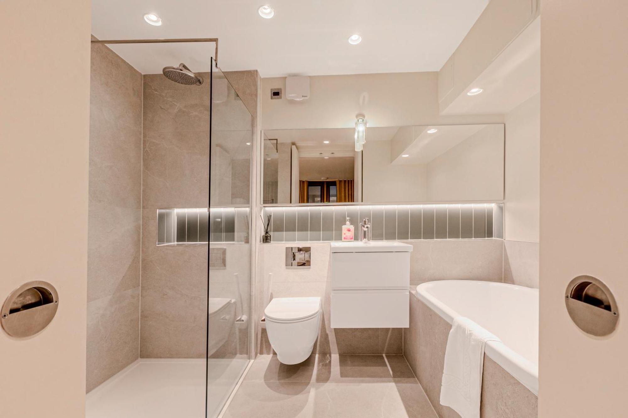 Apartment Amazing New 1br, 3 Min Blackfriars St!