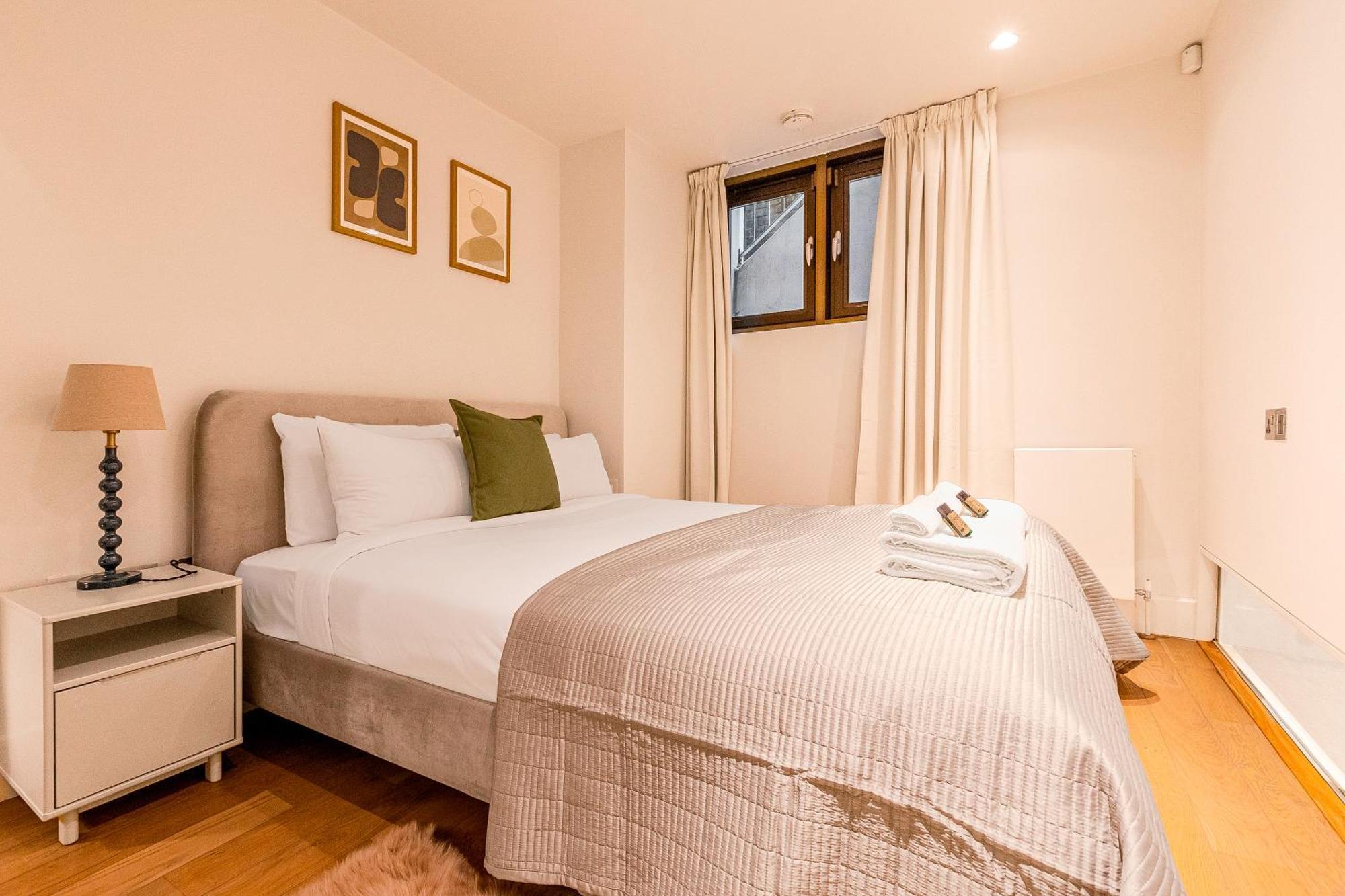 Stylish 1br Duplex, 3 Minutes Blackfriars Station * London