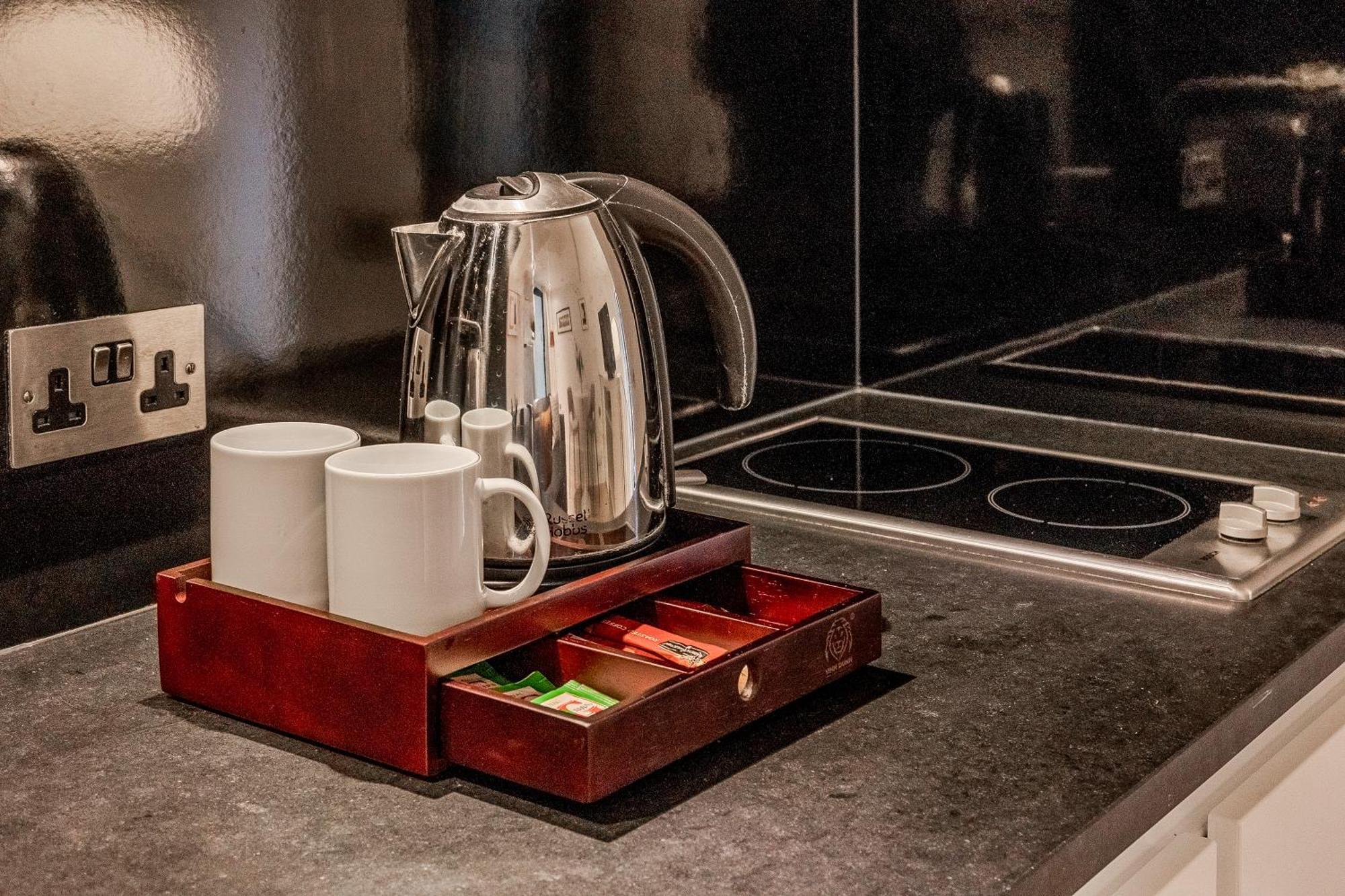 Stylish 1br Duplex, 3 Minutes Blackfriars Station Apartment