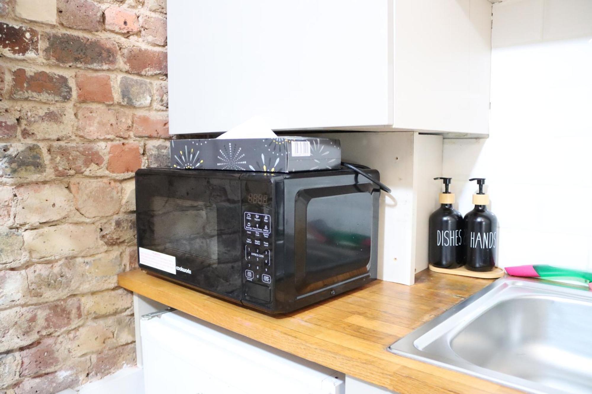 Apartment Stylish - Private Bathroom, 15mins To London! London