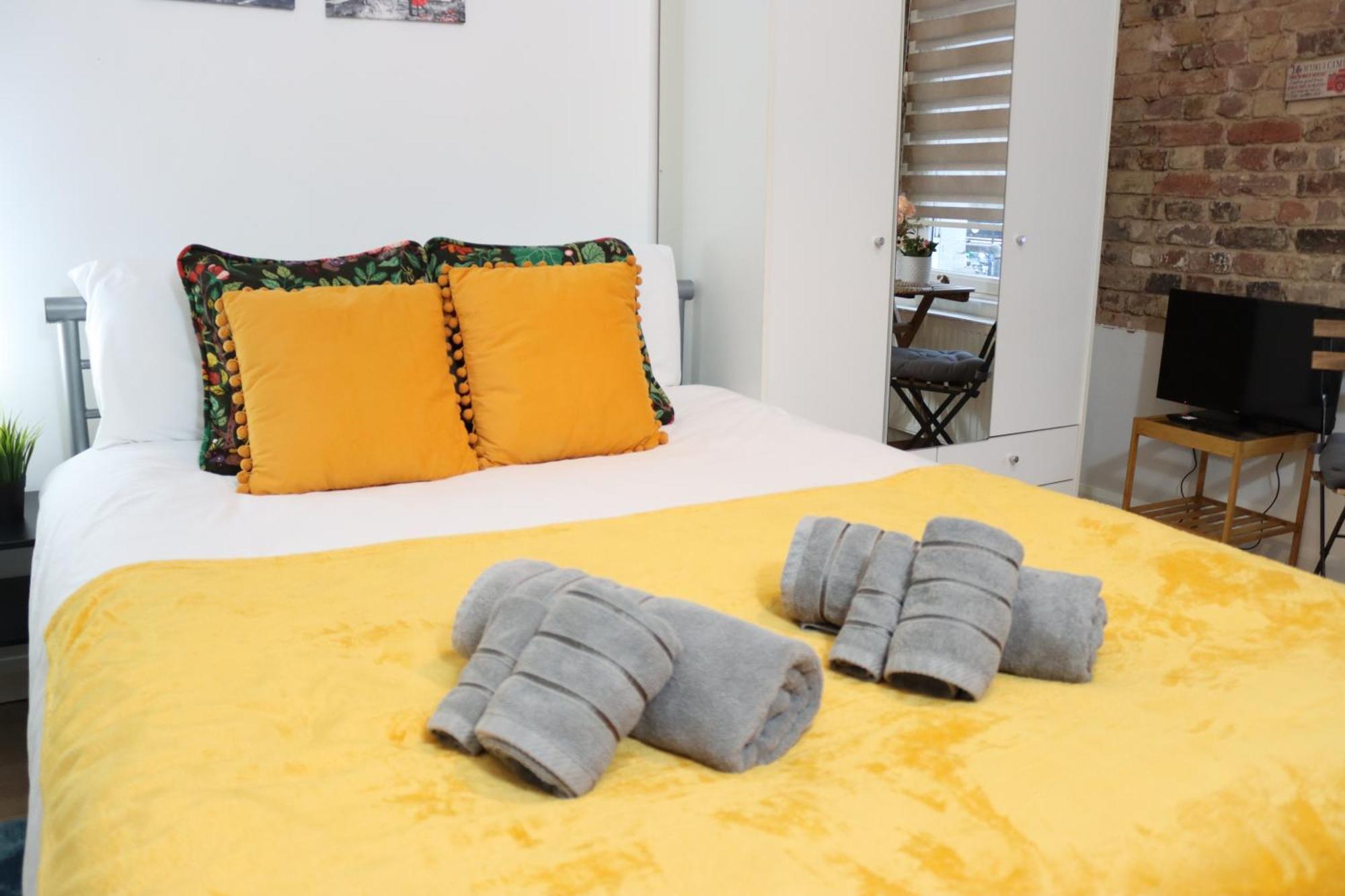 Apartment Stylish - Private Bathroom, 15mins To London! *