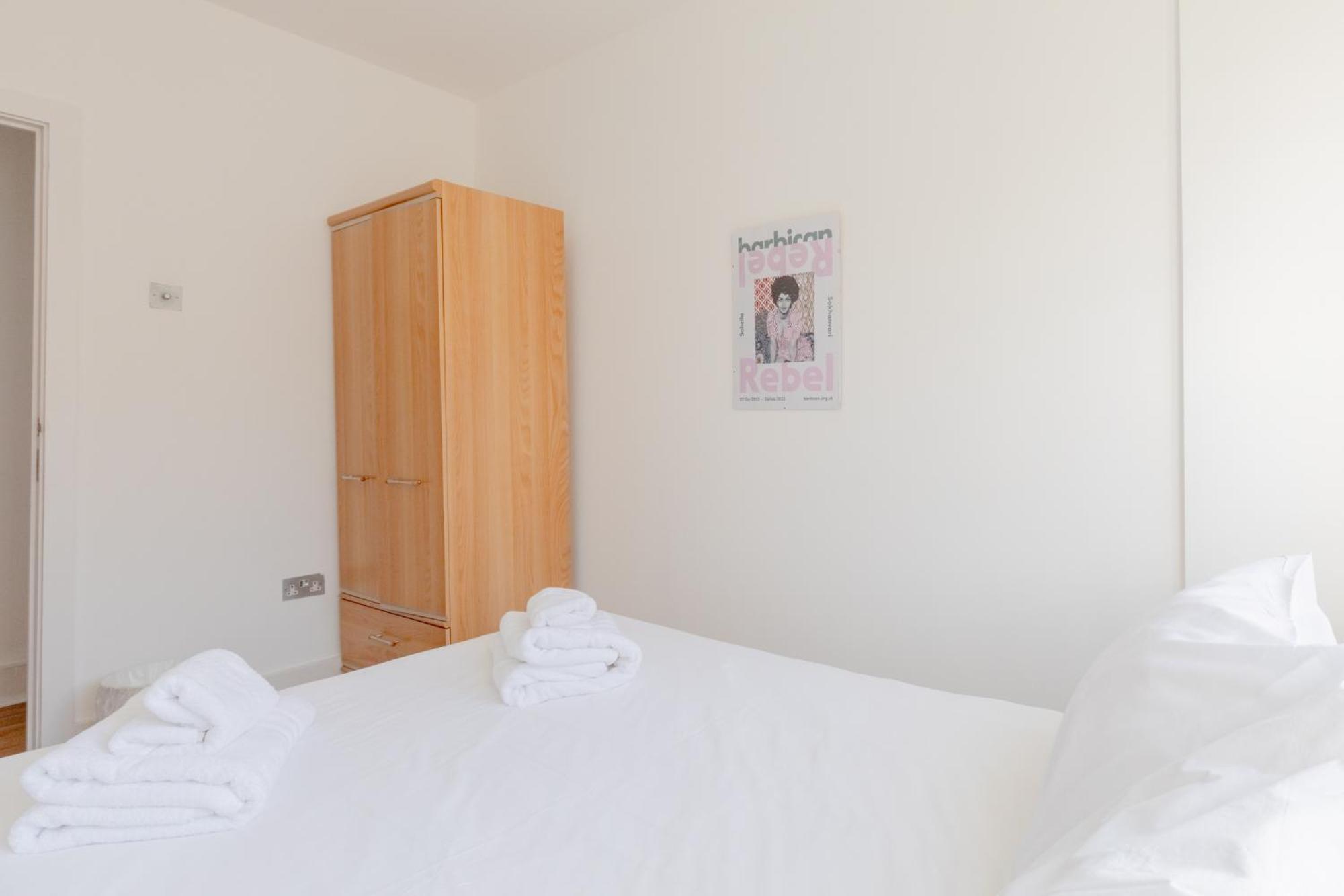 Fantastically Located 4bd Flat Clerkenwell Apartment *