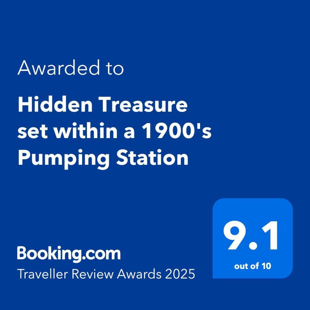 Hidden Treasure Set Within A 1900's Pumping Station Vakantiehuis *