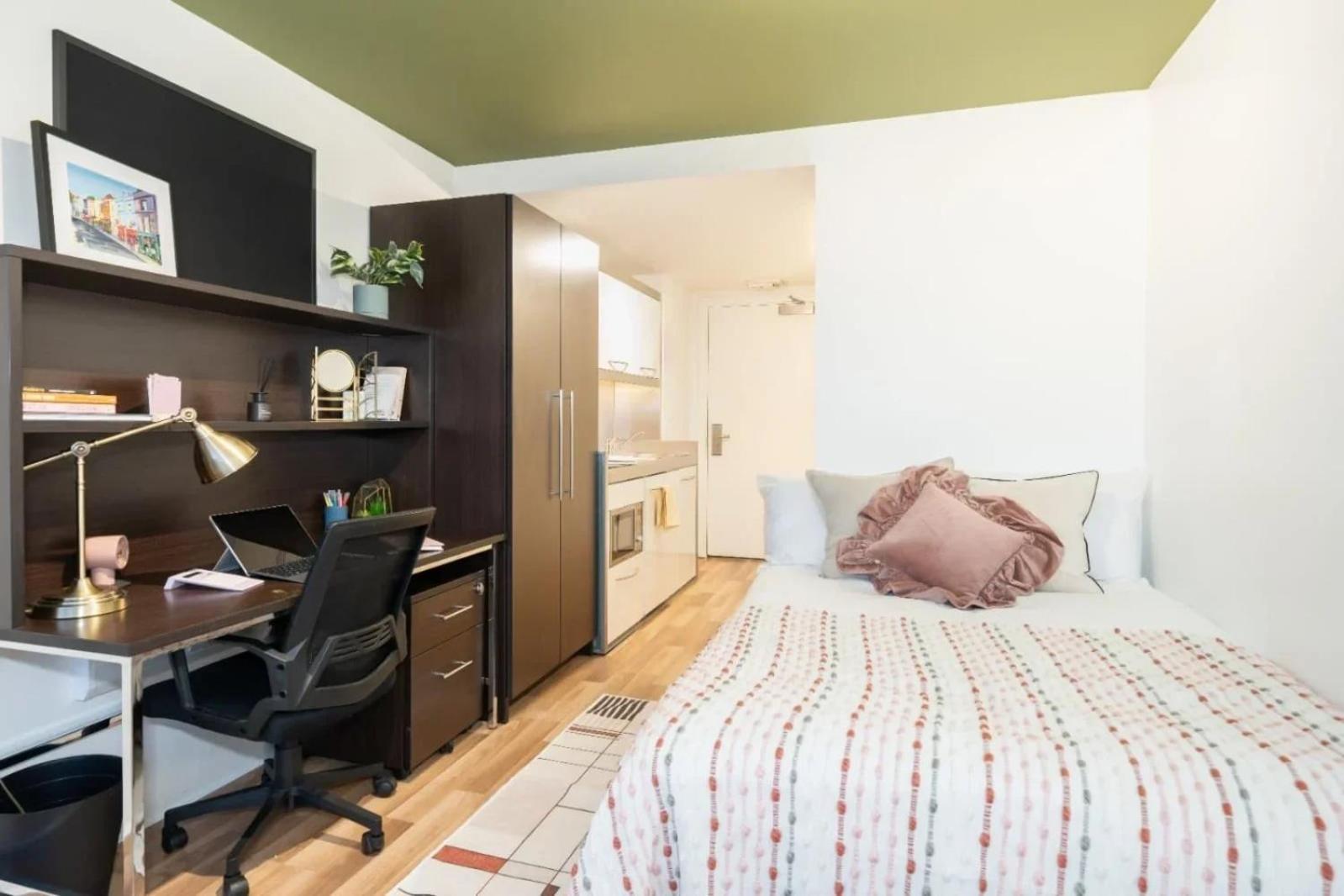 Premium And At Chapter Portobello In Apartment London