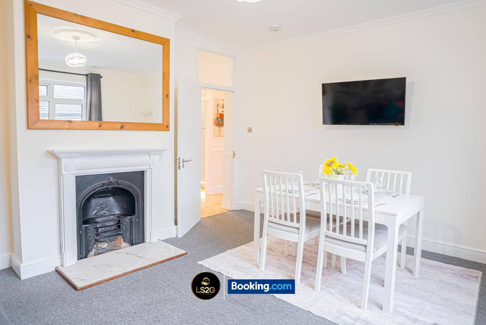 Appartement Amazing 3 Bedroom By Ls2g Short Lets & Serviced Greater With Free Wifi *