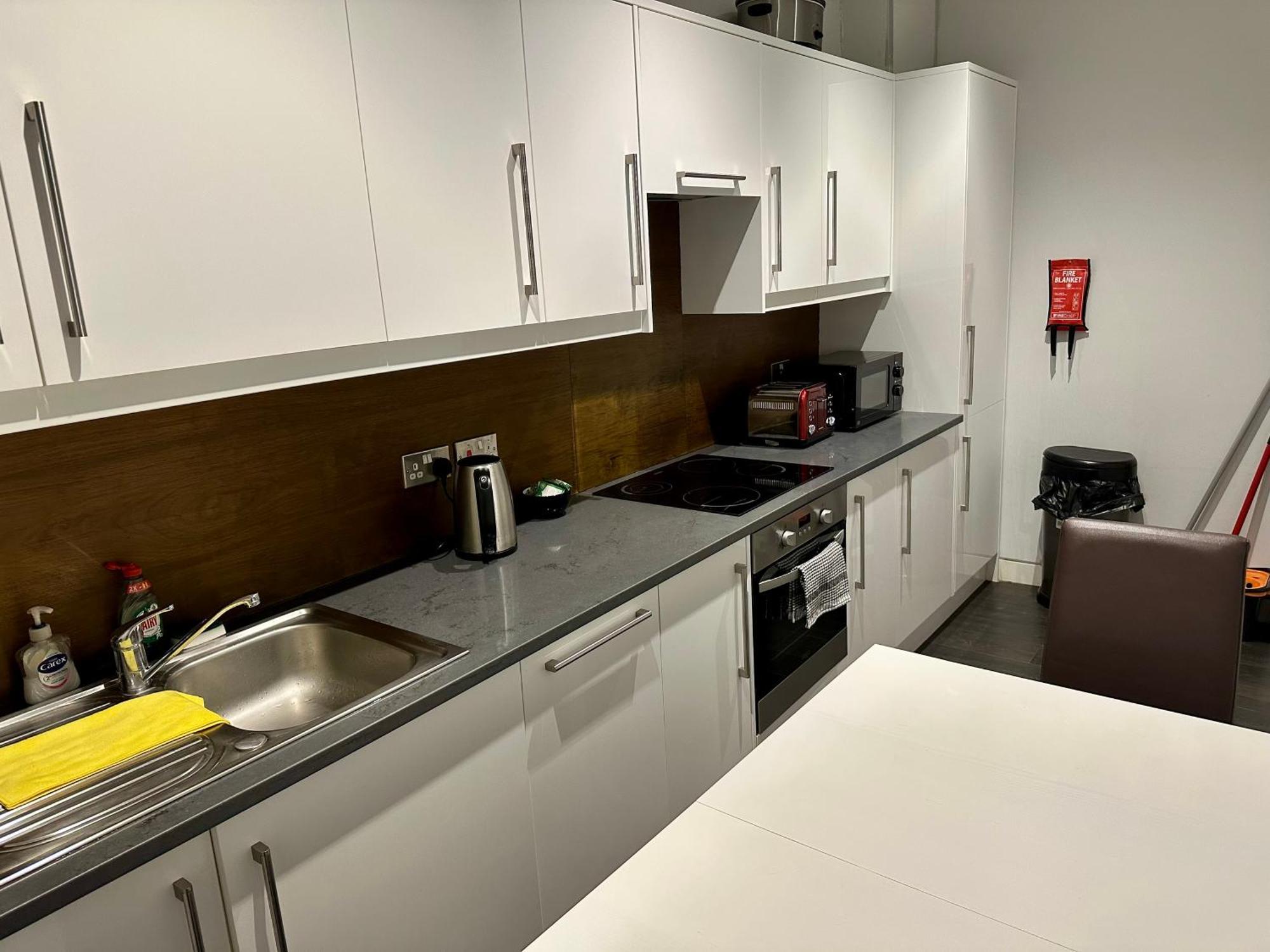 Regent Apartment *