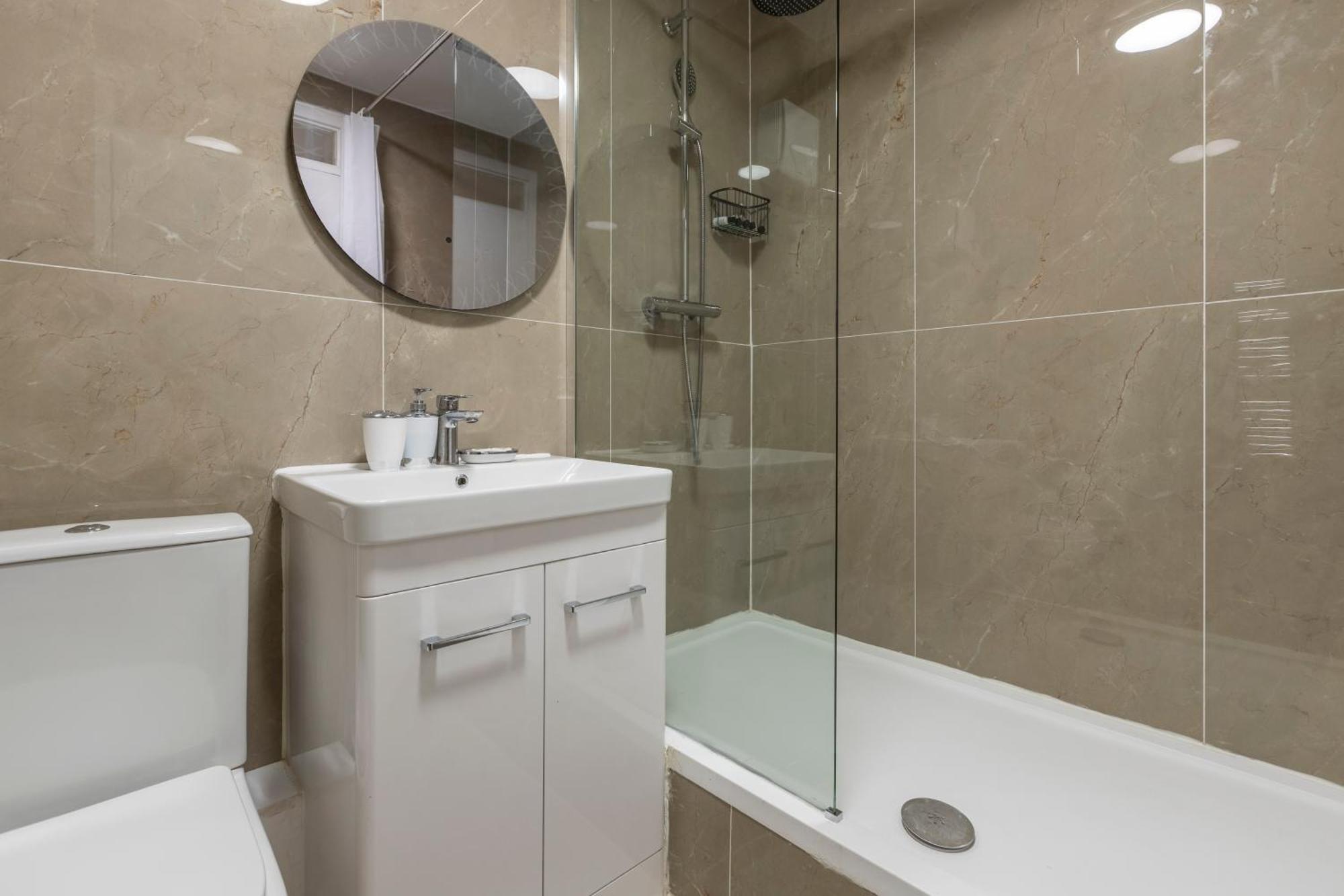 Apartamento Shepherds Haven Luxury 4 Bed Flat With Self Check In *
