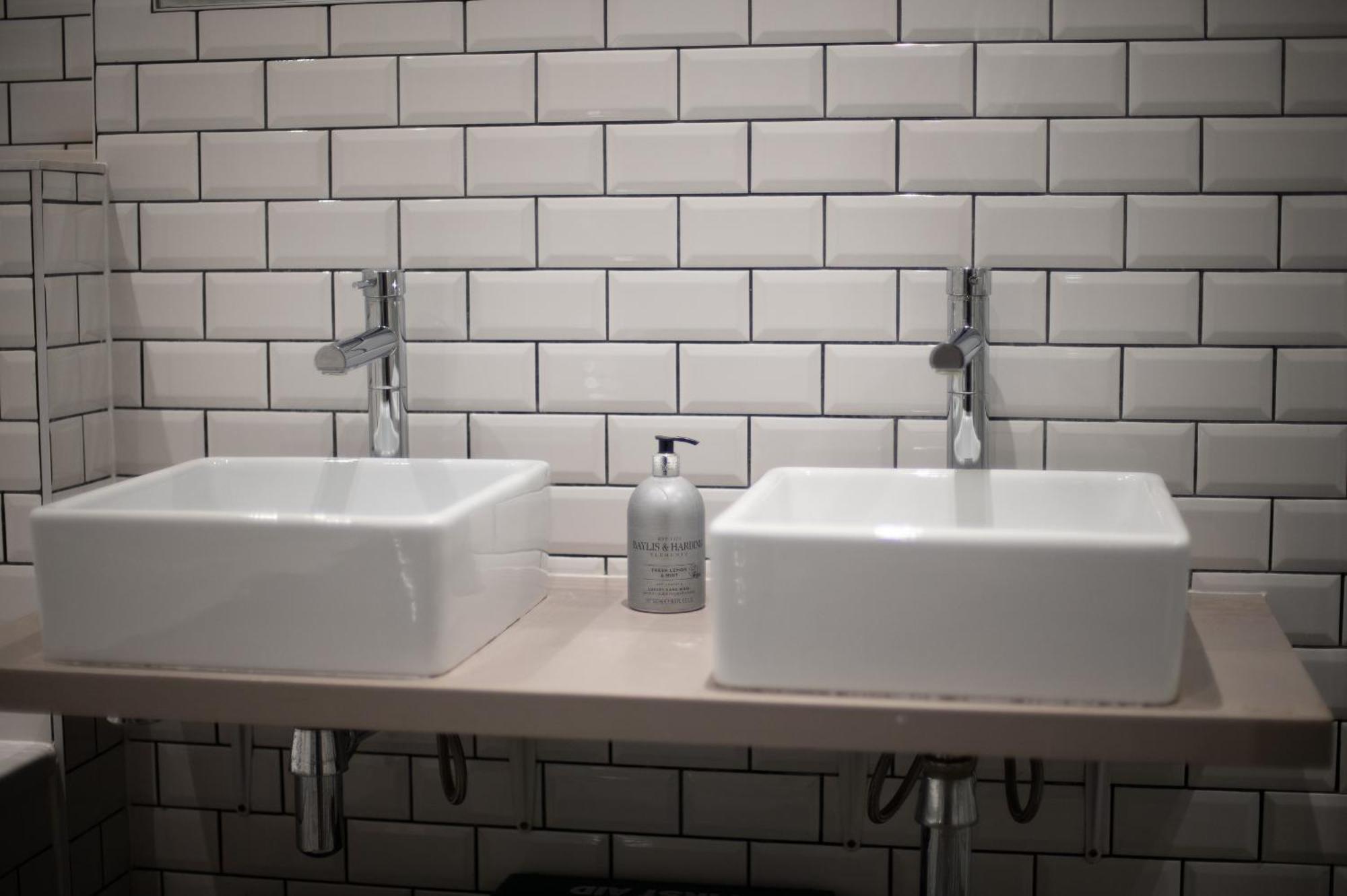 Apartment Unique Luxury 3br In The Heart Of London, Moments Away From The Vibrant Brick Lane, Shoreditch And Liverpool Street