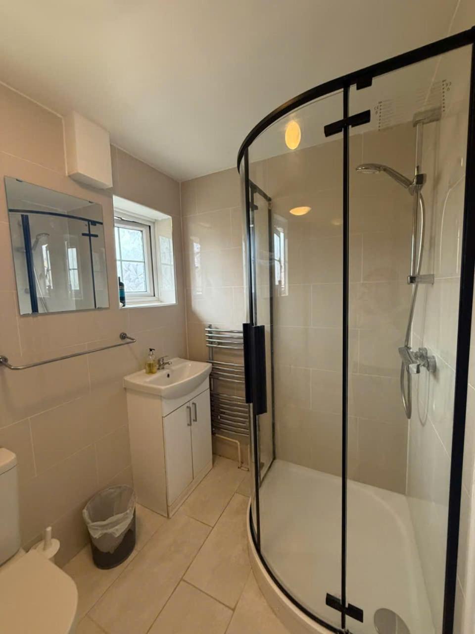 Holiday home Cosy House Tower Bridge Station Walk