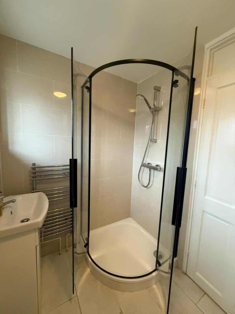 Cosy House Tower Bridge Station Walk Holiday home *