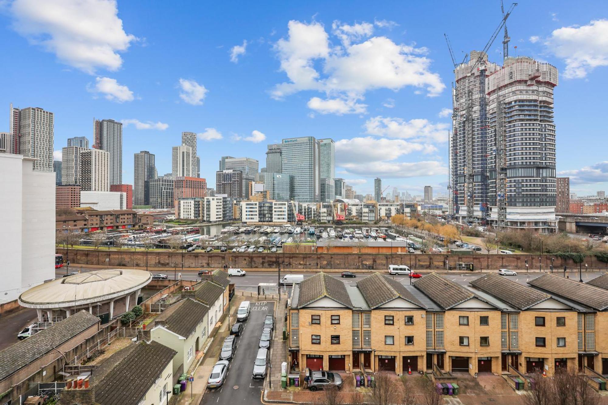 2-bedroom Short Term & Flexible Renting Canary Wharf Apartment *