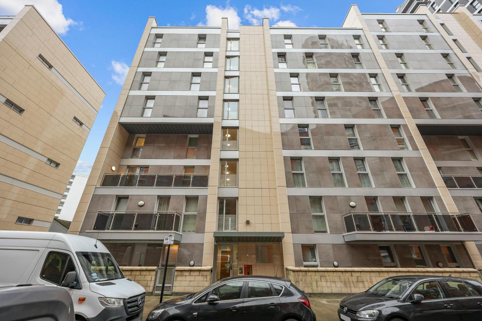 Apartment 2-bedroom Short Term & Flexible Renting Canary Wharf