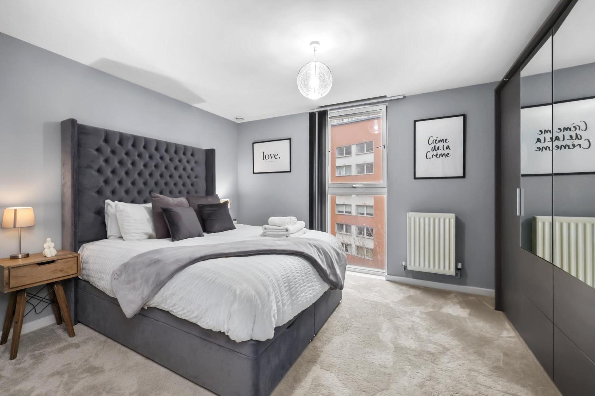 2-bedroom Short Term & Flexible Renting Canary Wharf *