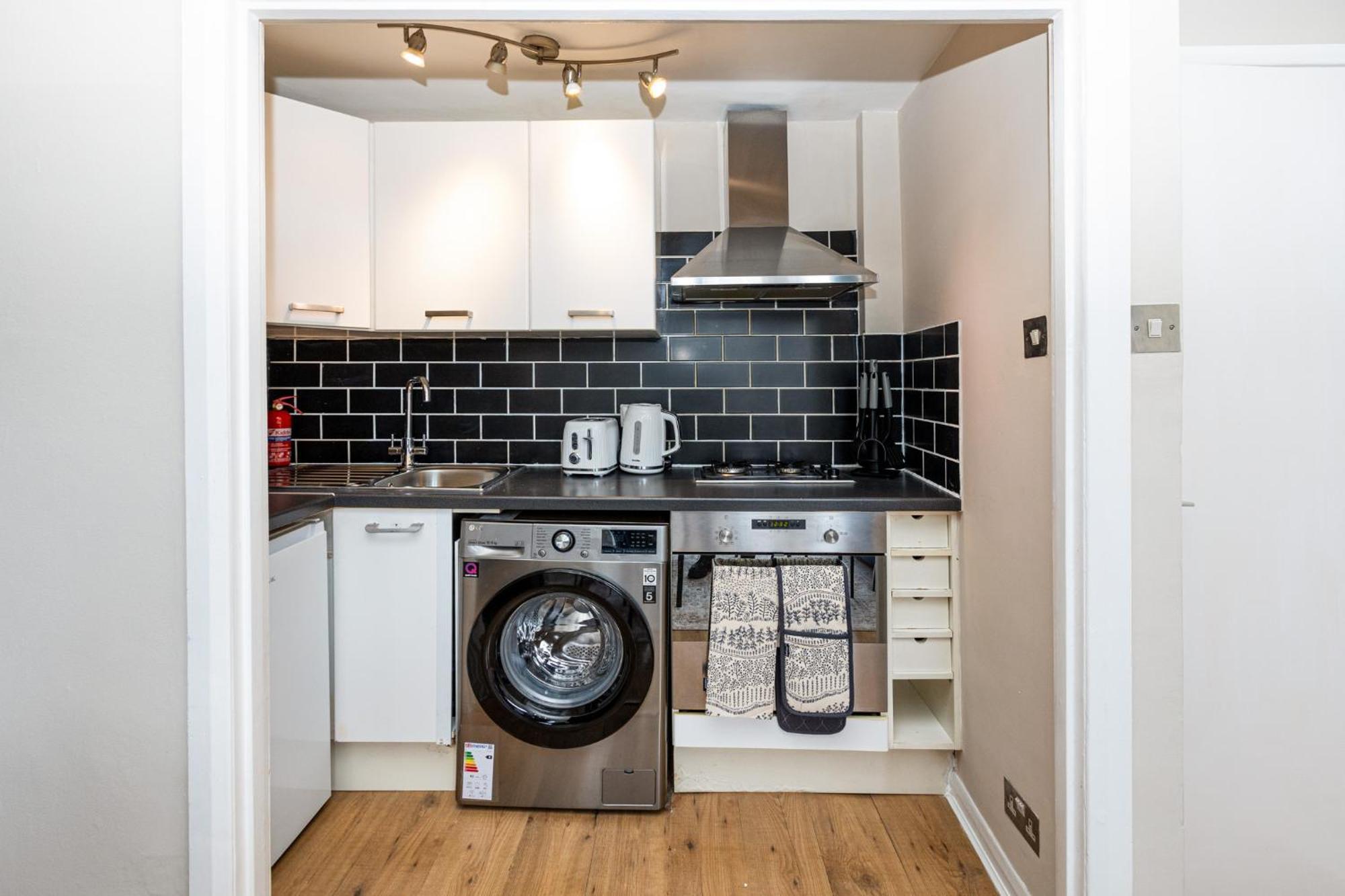 Apartment Exquisite 1br, 5min Kensington Olympia Tube