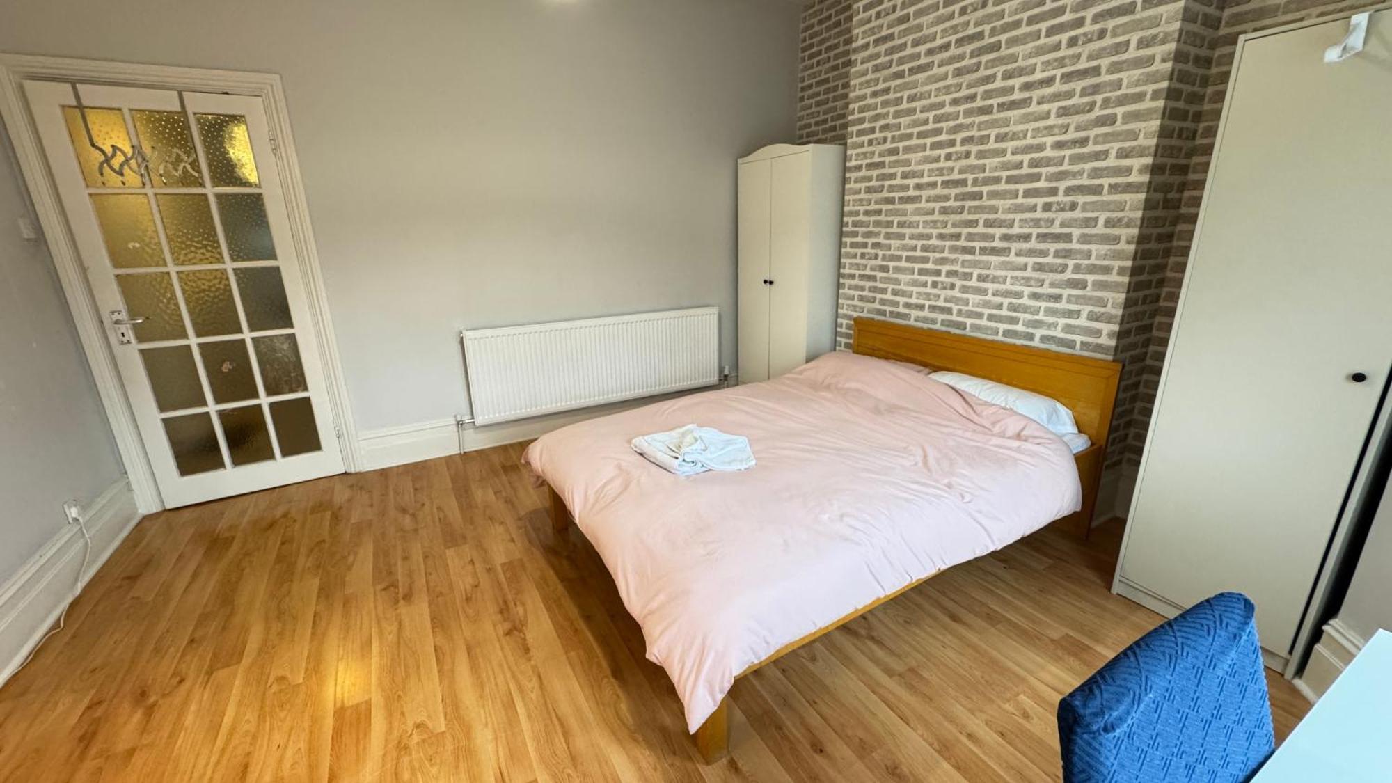 Lovely Double In Kensal Rise Quiet&close To Tube -bus Station Homestay