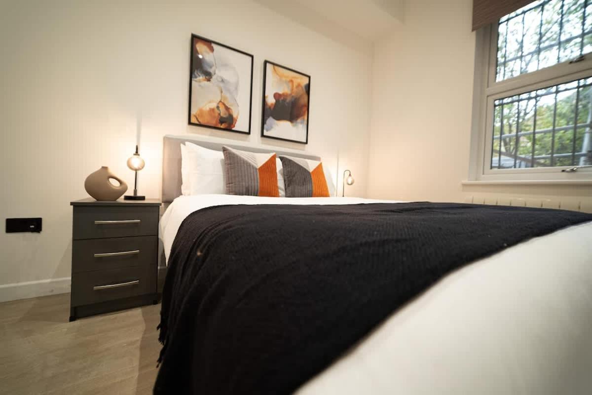 2-bed Flat Near Zoo, Ideal For Families Apartment