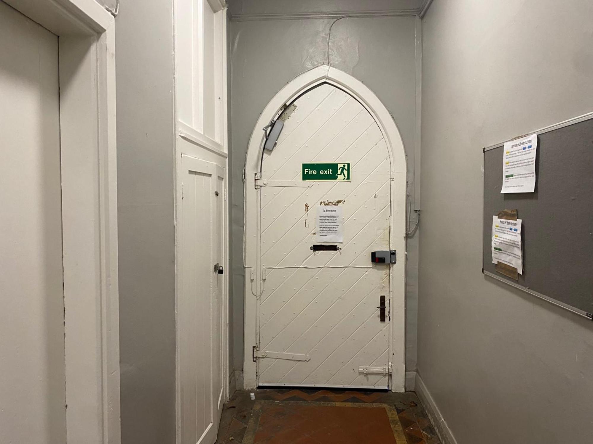 Victorian Building - Sleeps 5 - Pet Friendly Apartment