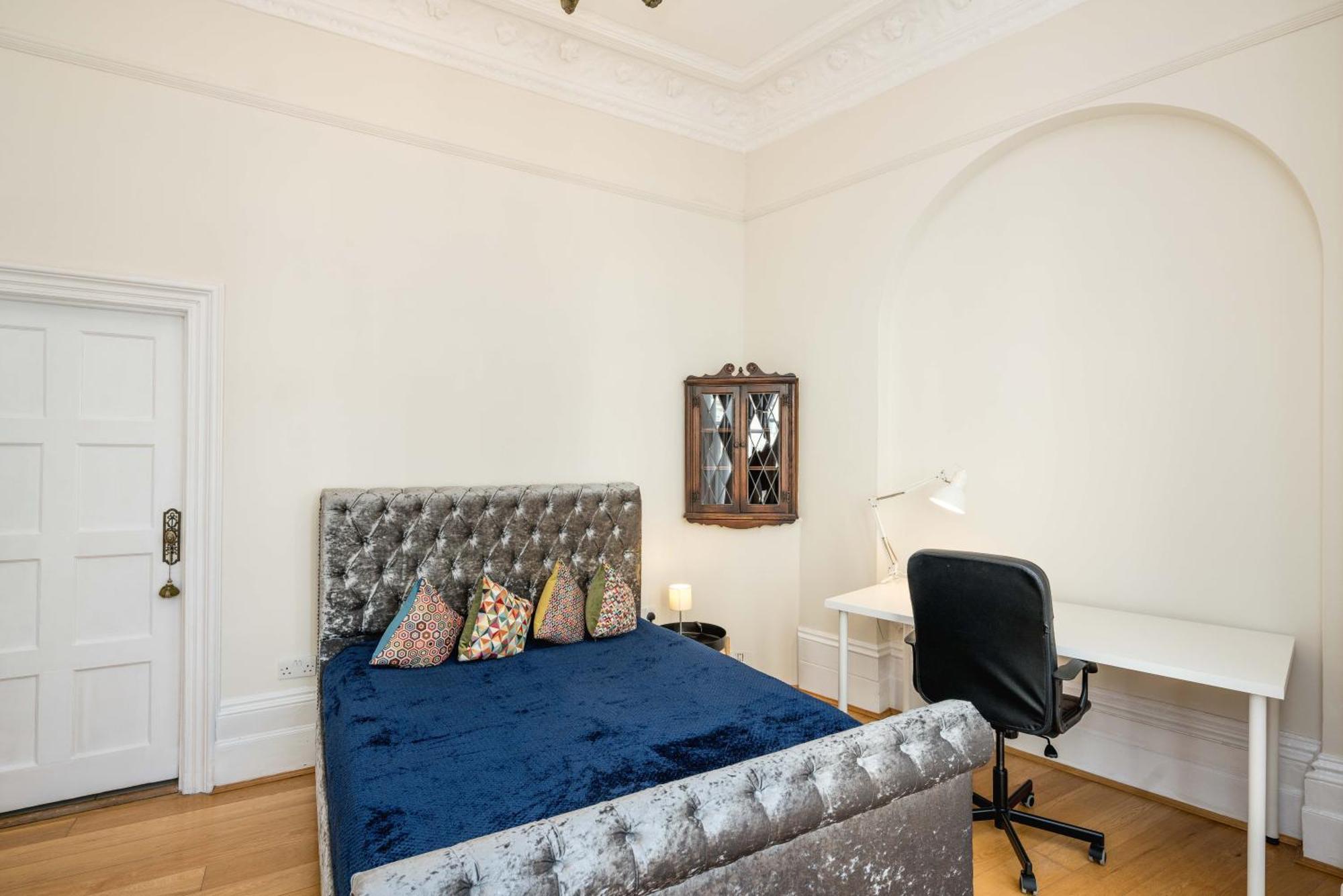 Four Beds By The Station