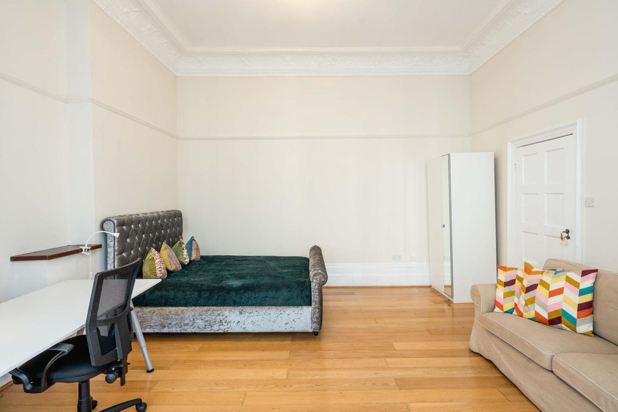 Four Beds By The Station * Londres