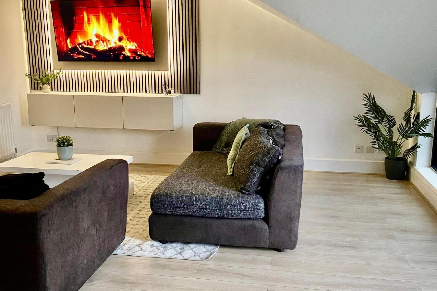 Stylish 1 Bed - Sleeps 4 & Free Parking London