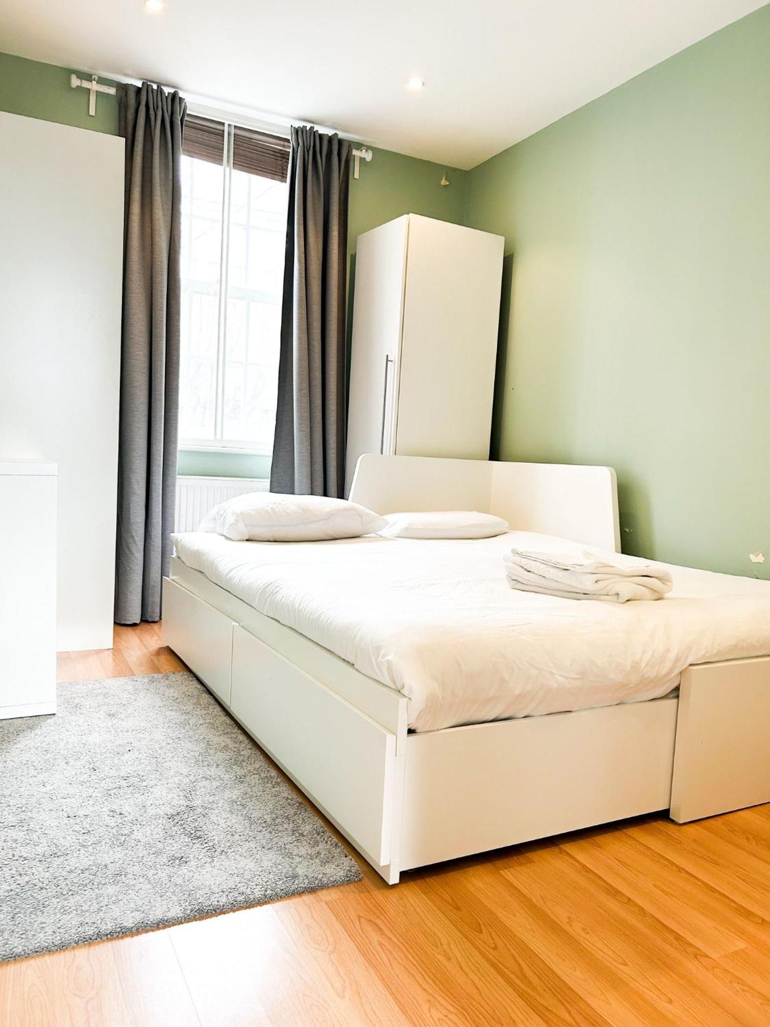 Apartment Hammersmith 2 Bedroom Flat River Thames *
