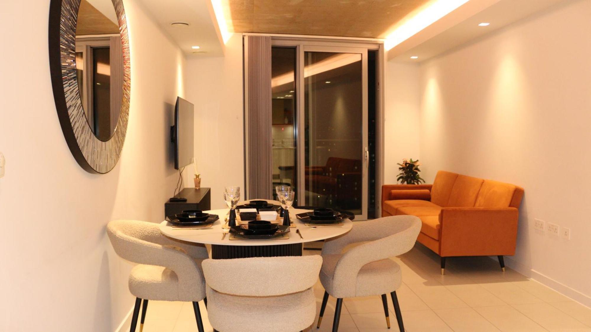 Appartement Luxury 1 Bedroom In With Free Parking
