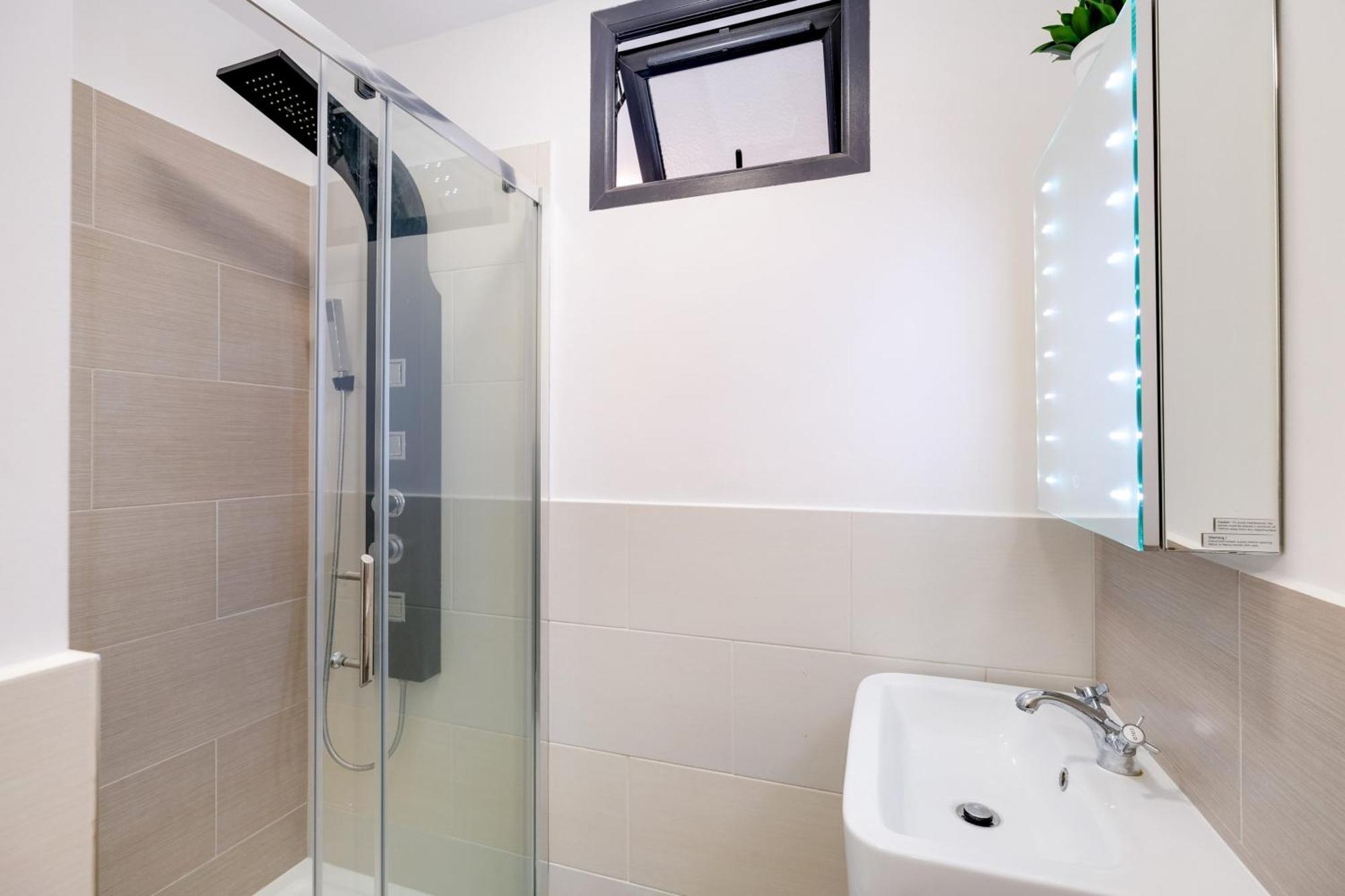 Holiday home Stunning Edwardian 6-bedroom Family In Muswell Hill *