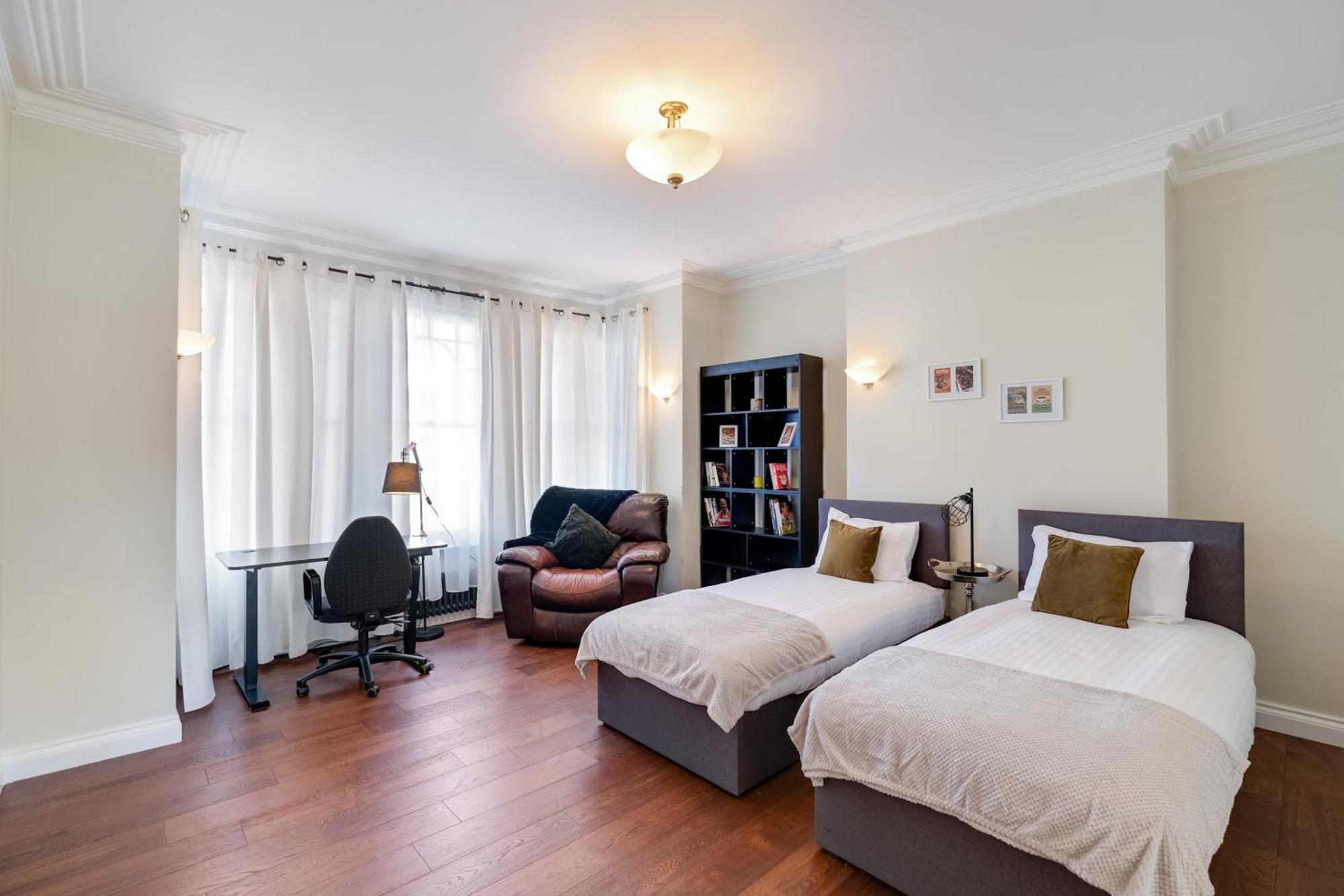 Stunning Edwardian 6-bedroom Family In Muswell Hill * London