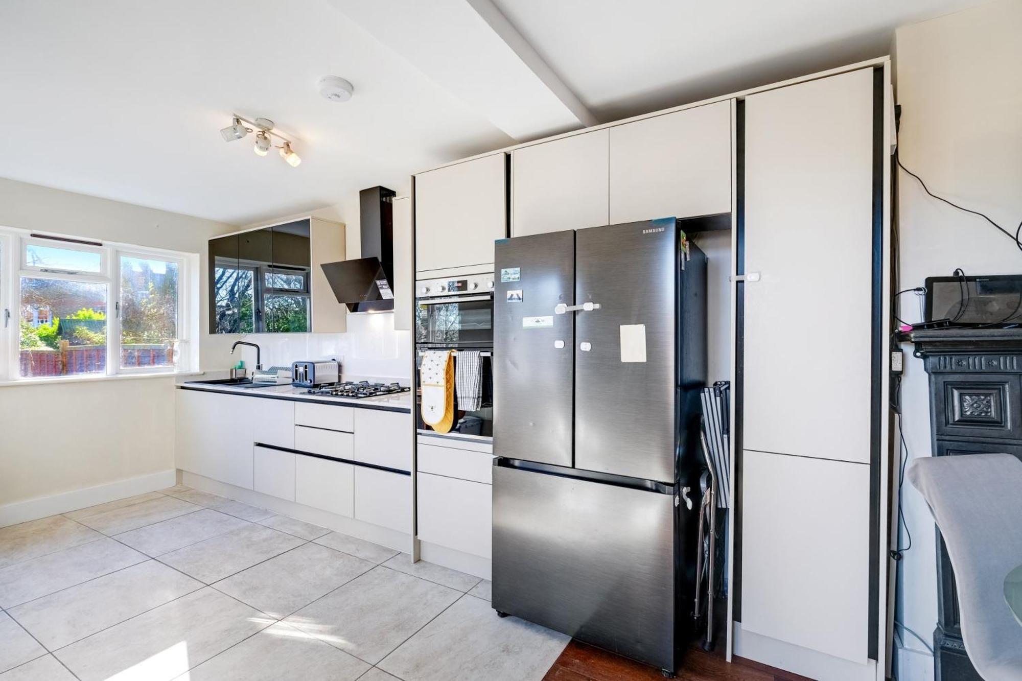 Stunning Edwardian 6-bedroom Family In Muswell Hill London