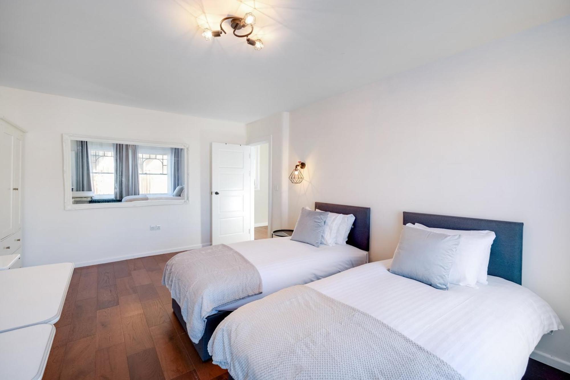 Stunning Edwardian 6-bedroom Family In Muswell Hill * London