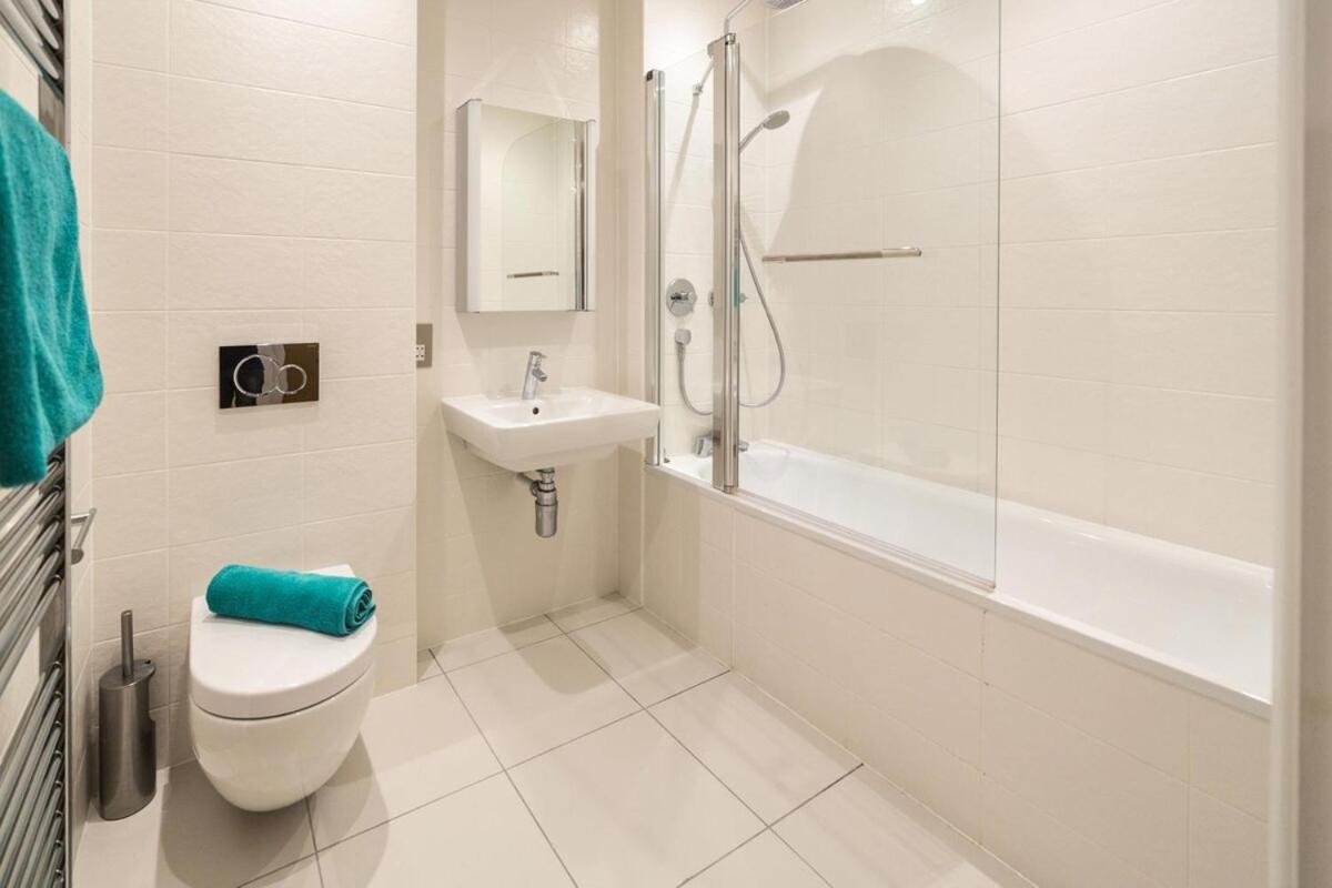 Apartment New Chic Luxury Flat View At Isle Of Dogs And The *