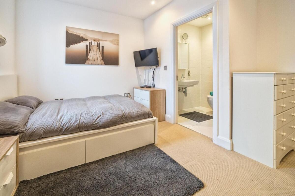 Apartment New Chic Luxury Flat View At Isle Of Dogs And The London