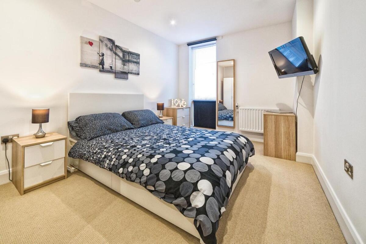 New Chic Luxury Flat View At Isle Of Dogs And The London