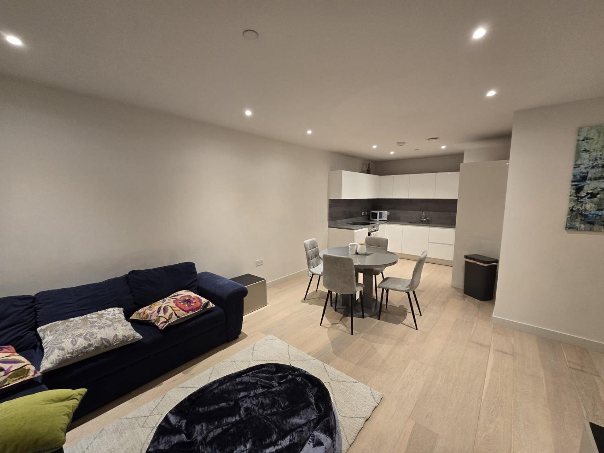 Private Private Toilet Excel Airport Royal Wharf Homestay London