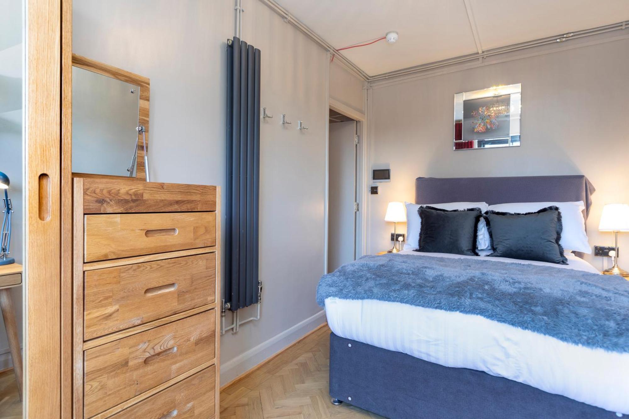 Homestay Walk To Oxford Street - 4 Tubes Nearby London
