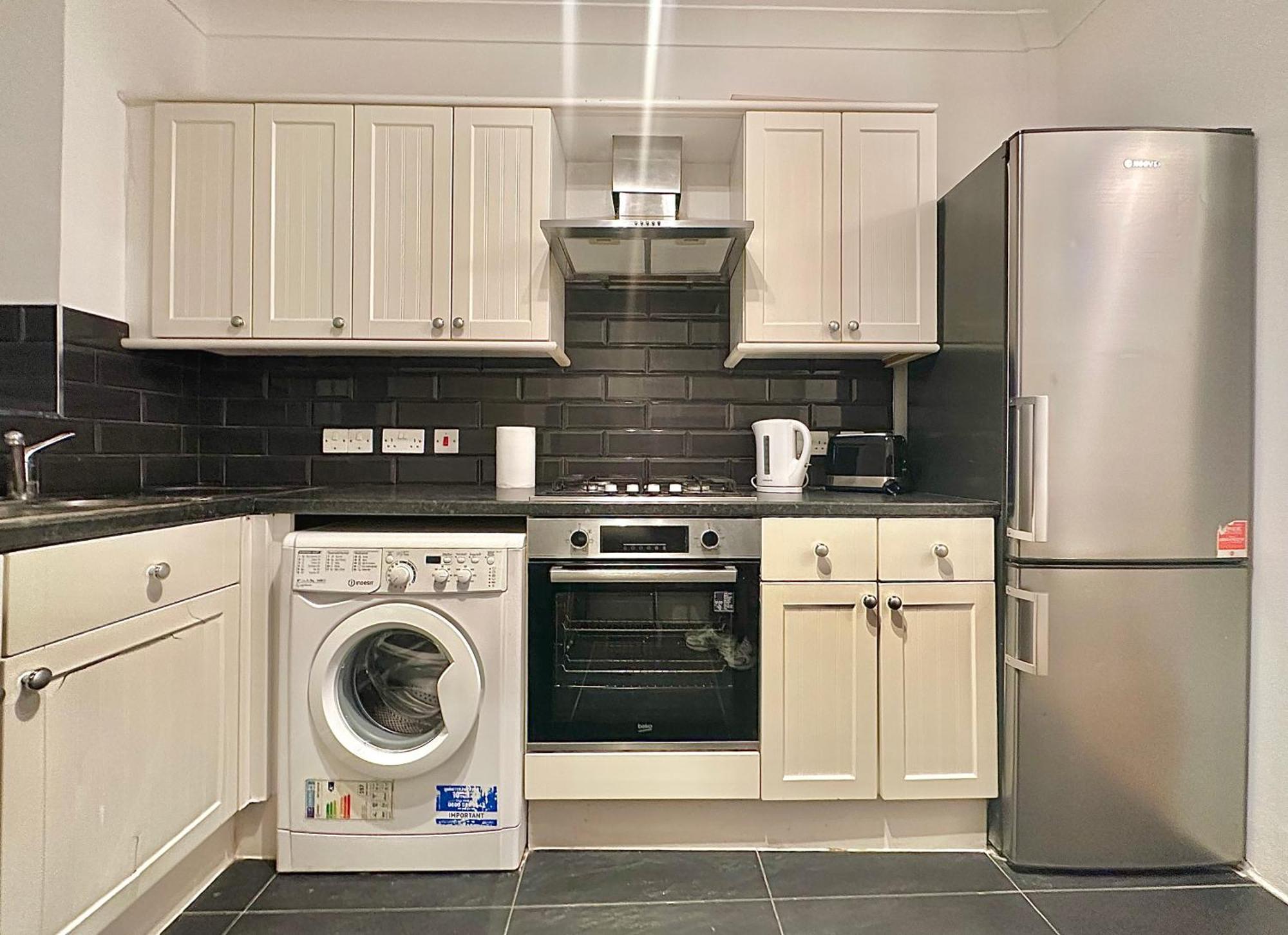 Ground Floor Finchley Flat Apartment London
