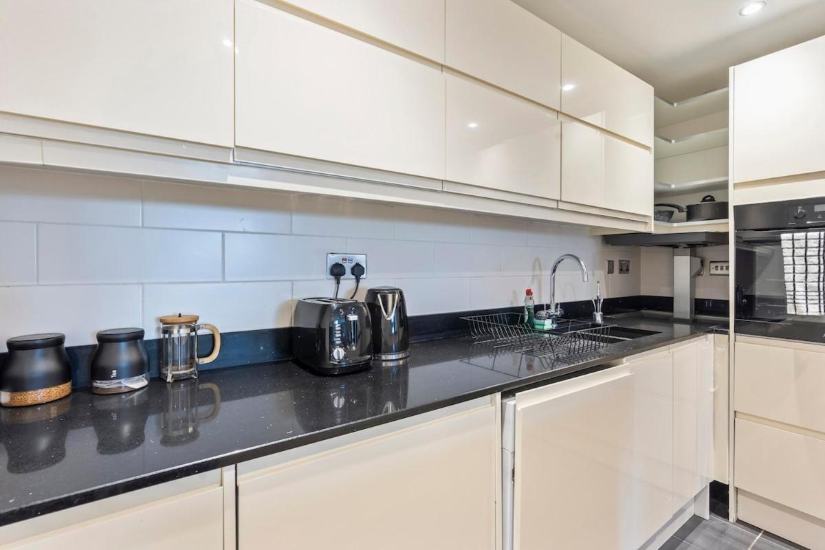 Apartment Monopoly - Luxurious High-tech Bright & Spacious Flat