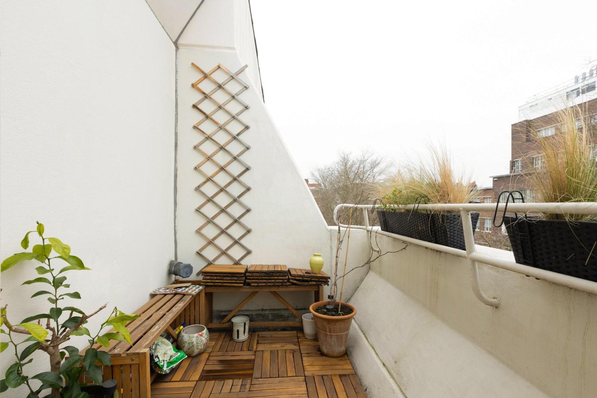 Bright 1br With Balcony, * London