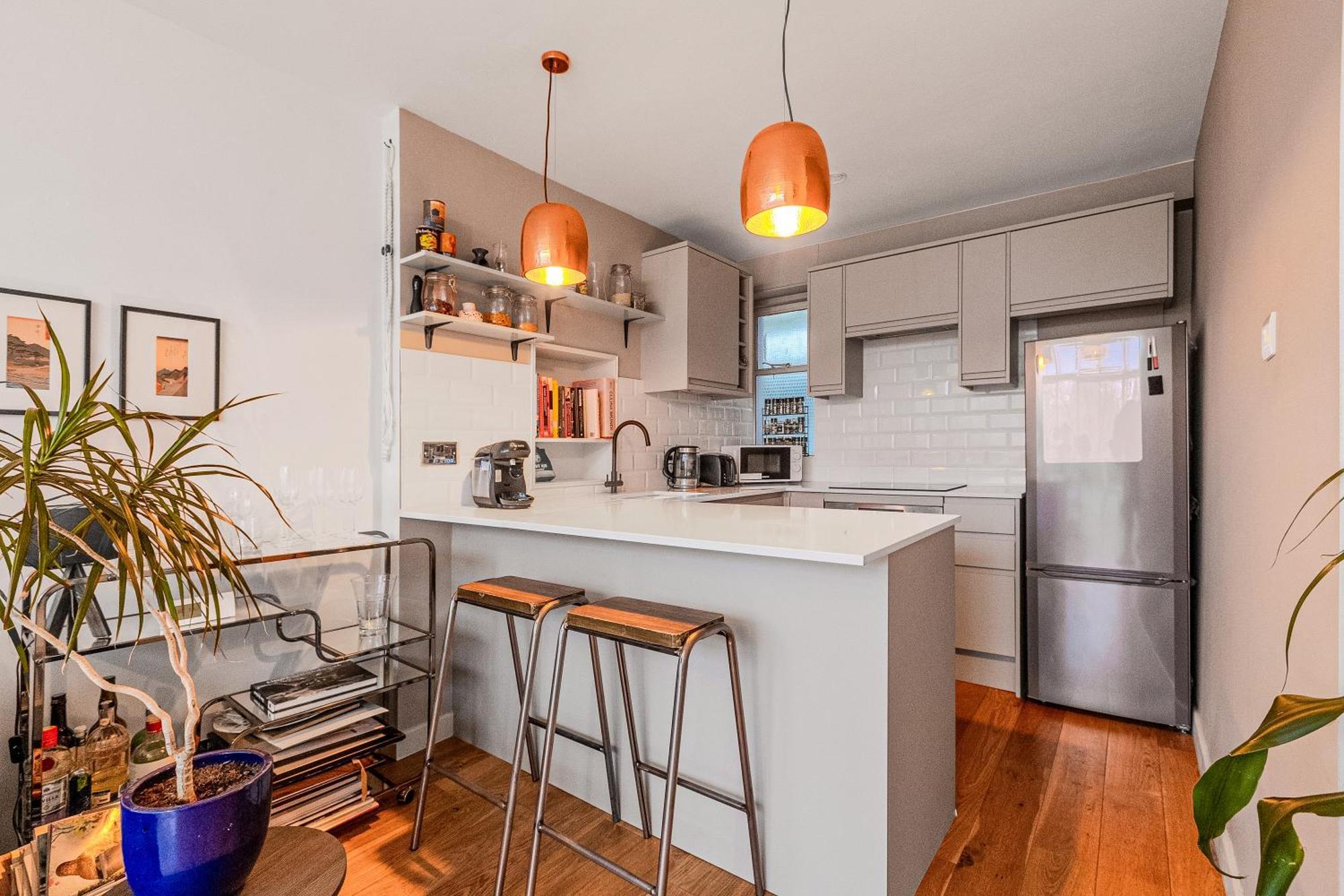 Bright 1br With Balcony, * London